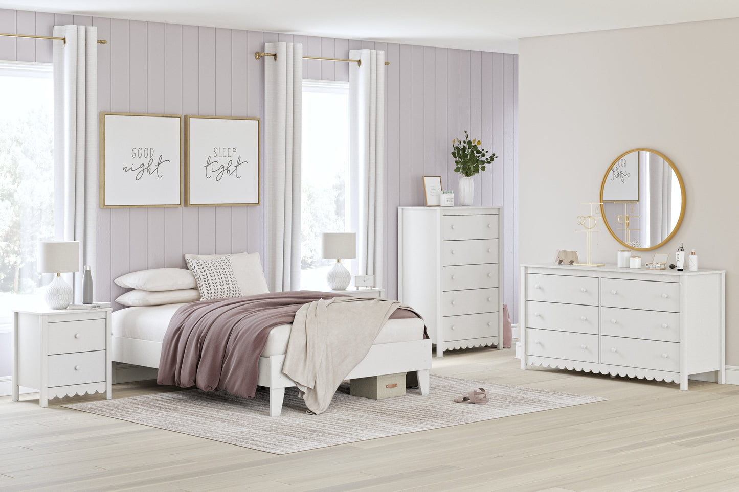 Hallityn White Full Platform Bed