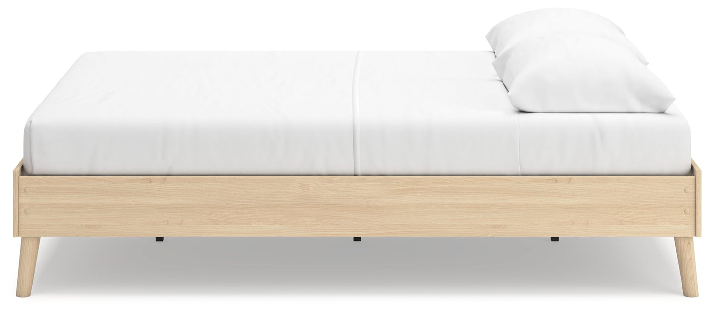 Cabinella Tan Queen Platform Bed