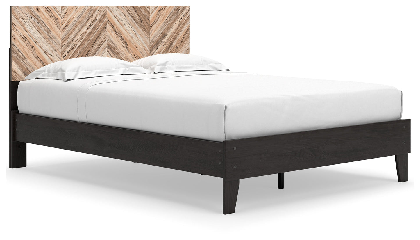 Piperton Two-tone Brown/Black Queen Panel Platform Bed