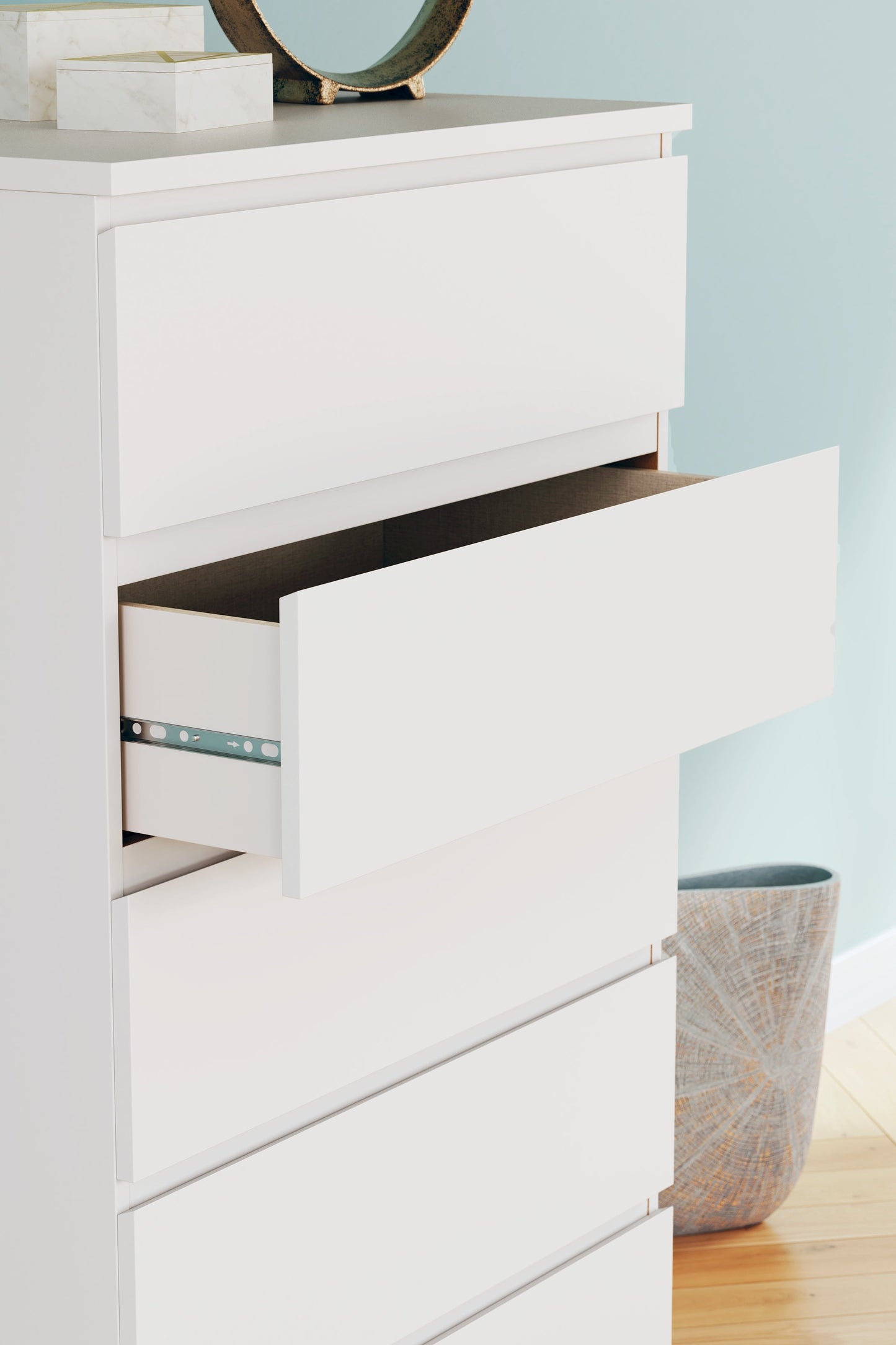 Onita White Chest of Drawers