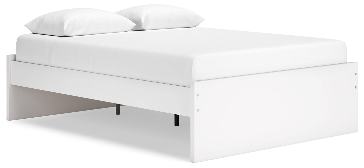 Onita White Queen Platform Bed