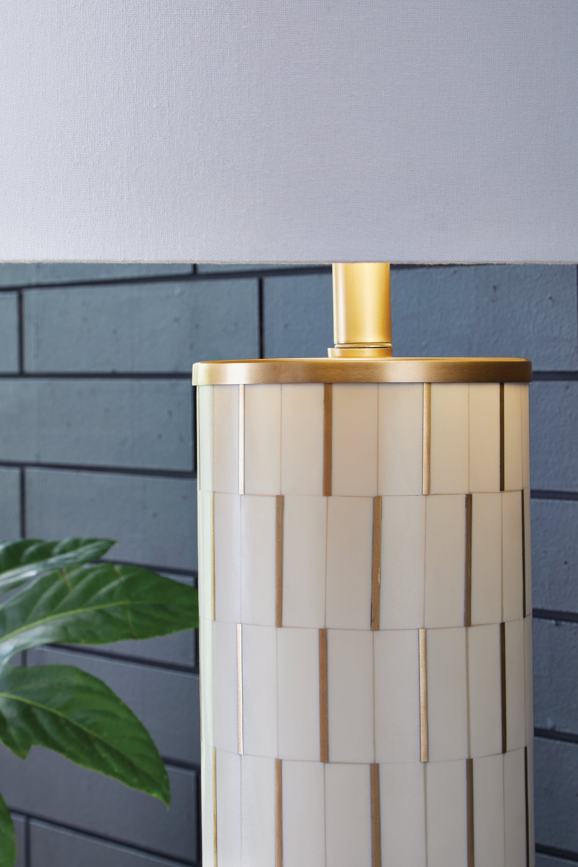 Faridworth White/Gold Poly Table Lamp (1/CN)- Viva Furn