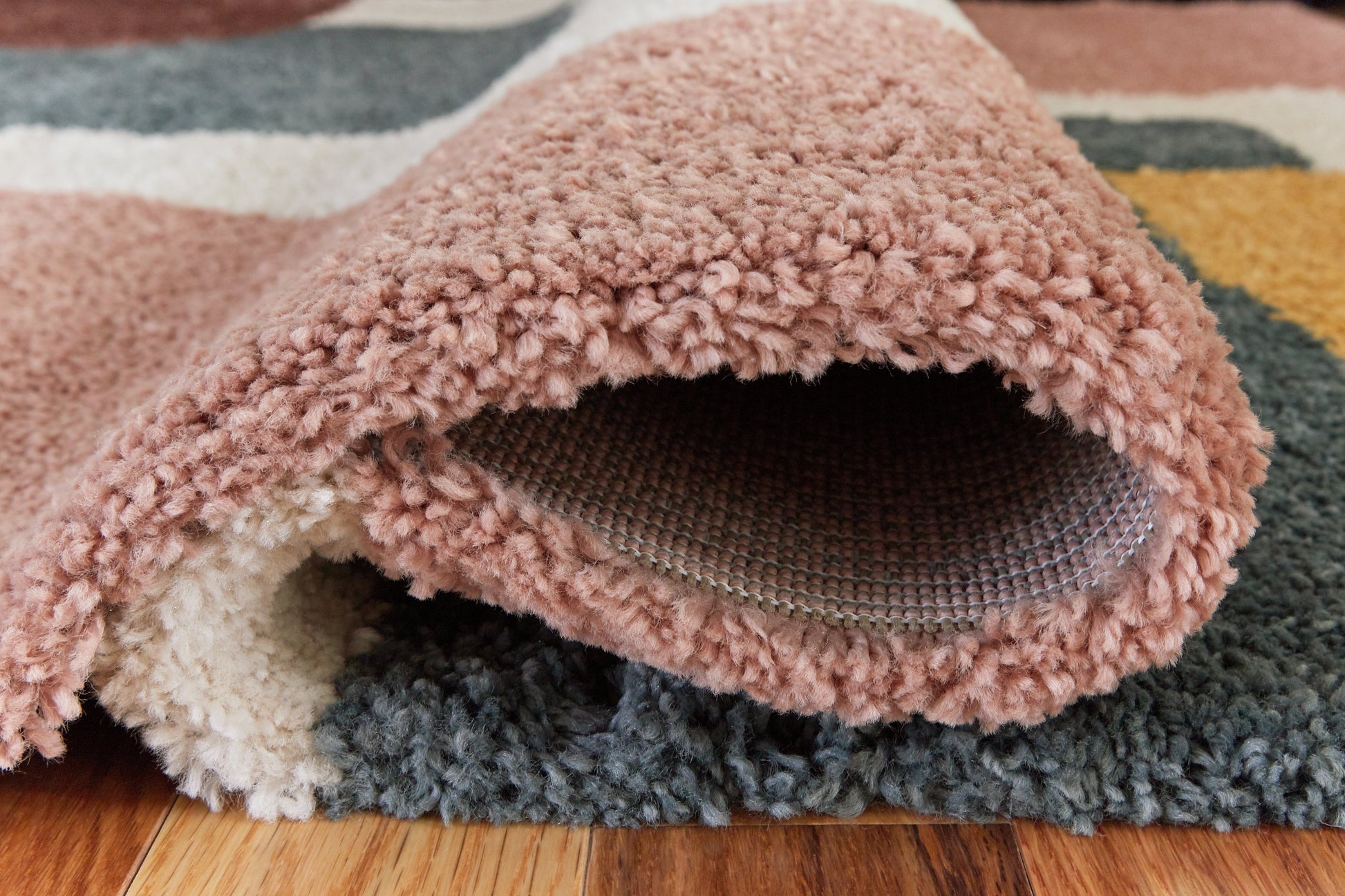 Flynnwick Cream/Pink/Gray 5' x 7' Rug- Viva Furn