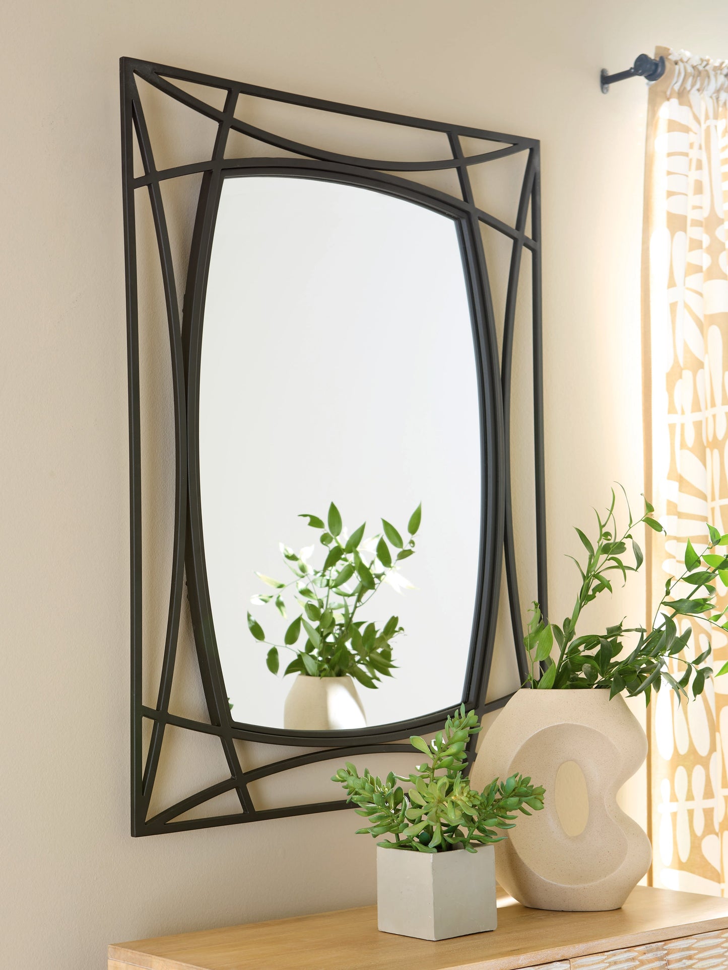 Freenville Black Accent Mirror- Viva Furn