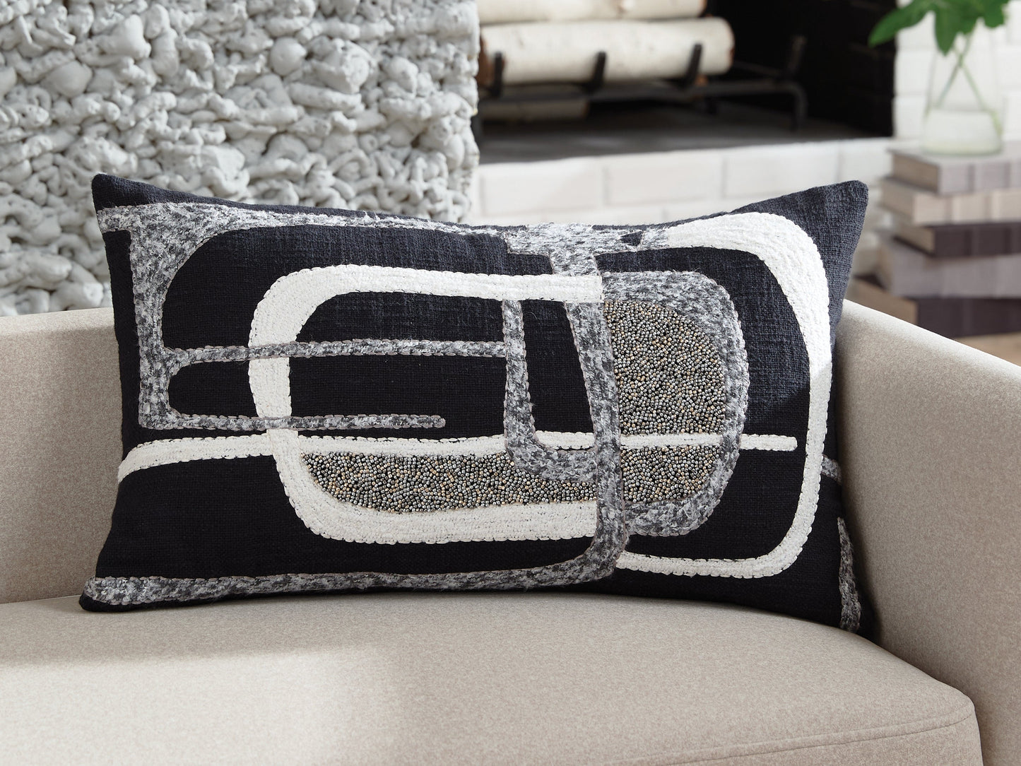 Gavrileigh Black/Gray/Ivory Pillow (Set of 4)- Viva Furn