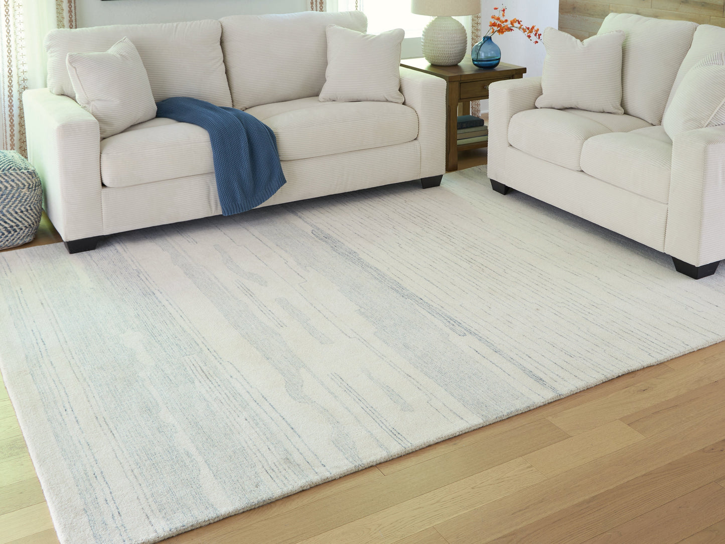 Genemost Ivory/Blue Large Rug- Viva Furn