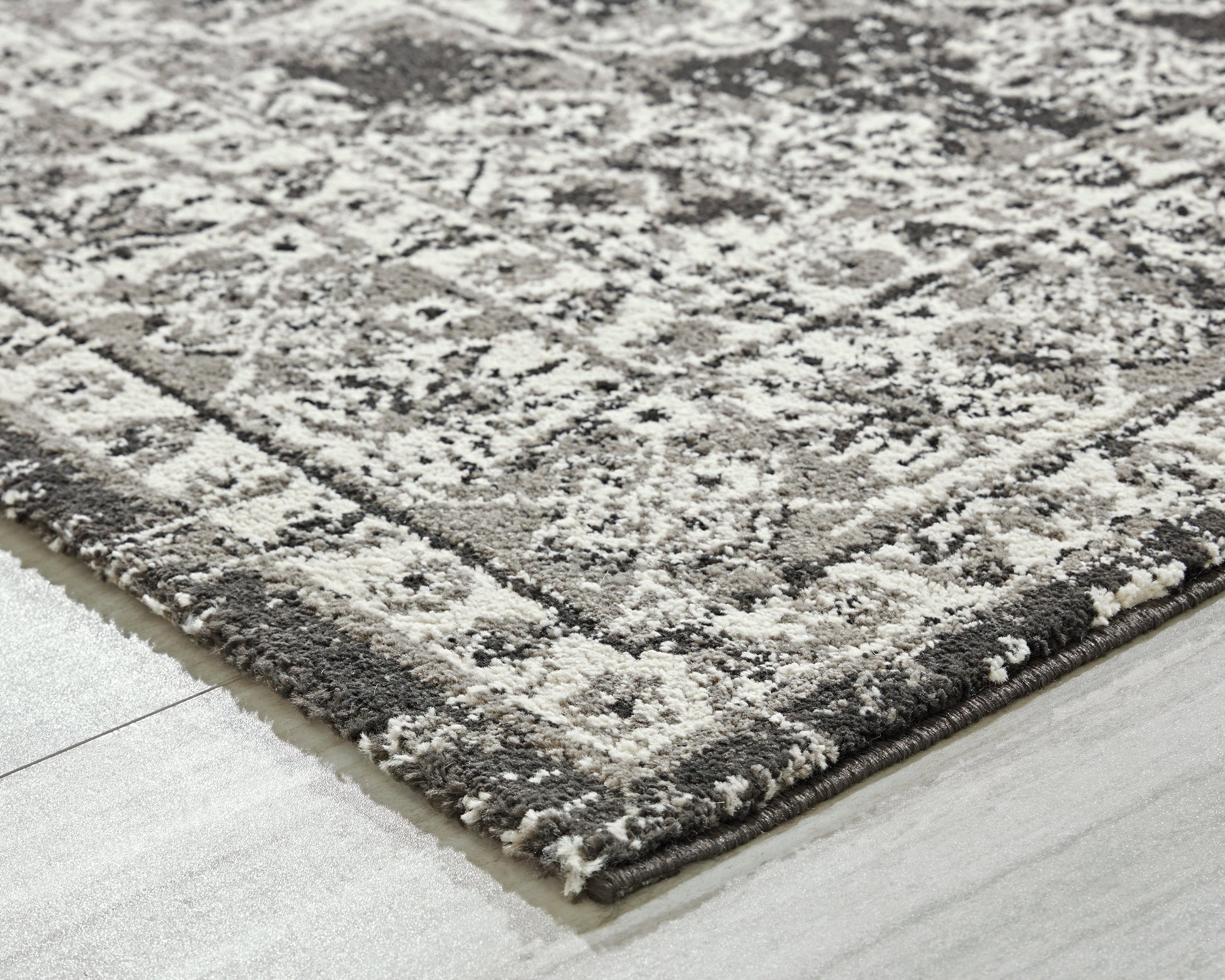 Glennisman Black/Gray/Ivory Medium Rug- Viva Furn