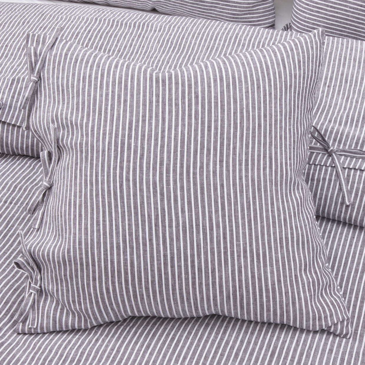 Grant Grey/White 5-Piece Duvet Set - Ornate Home