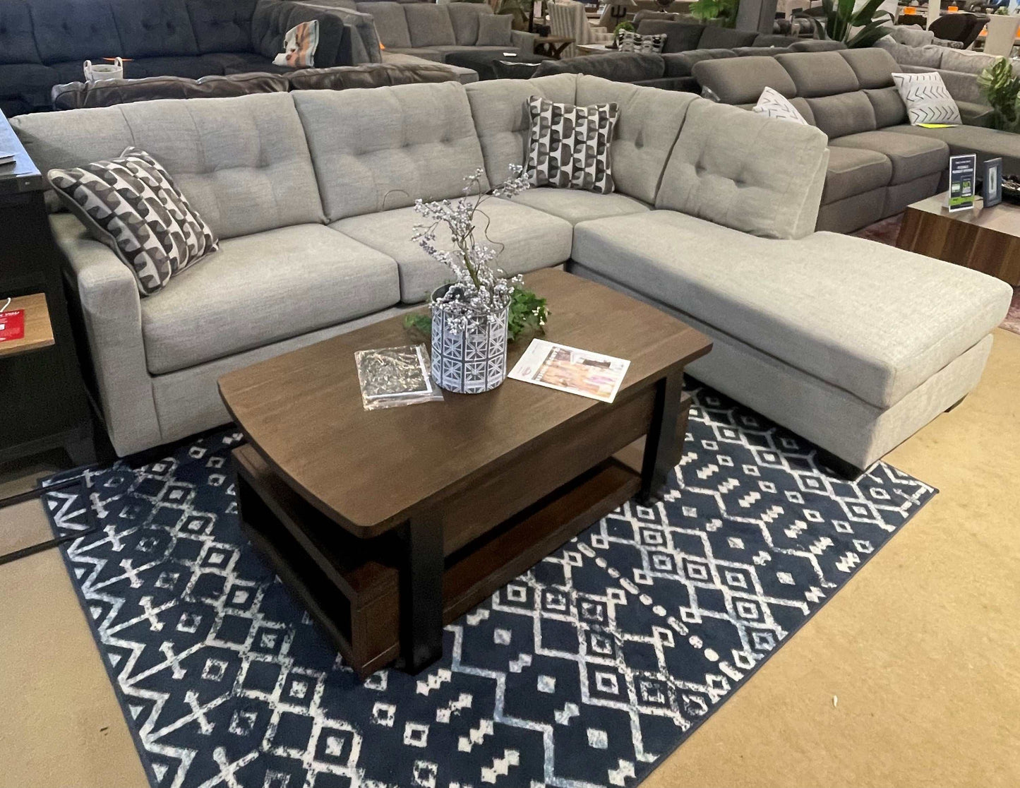 Mahoney Pebble 2pc Sectional Sofa w/ RAF Chaise