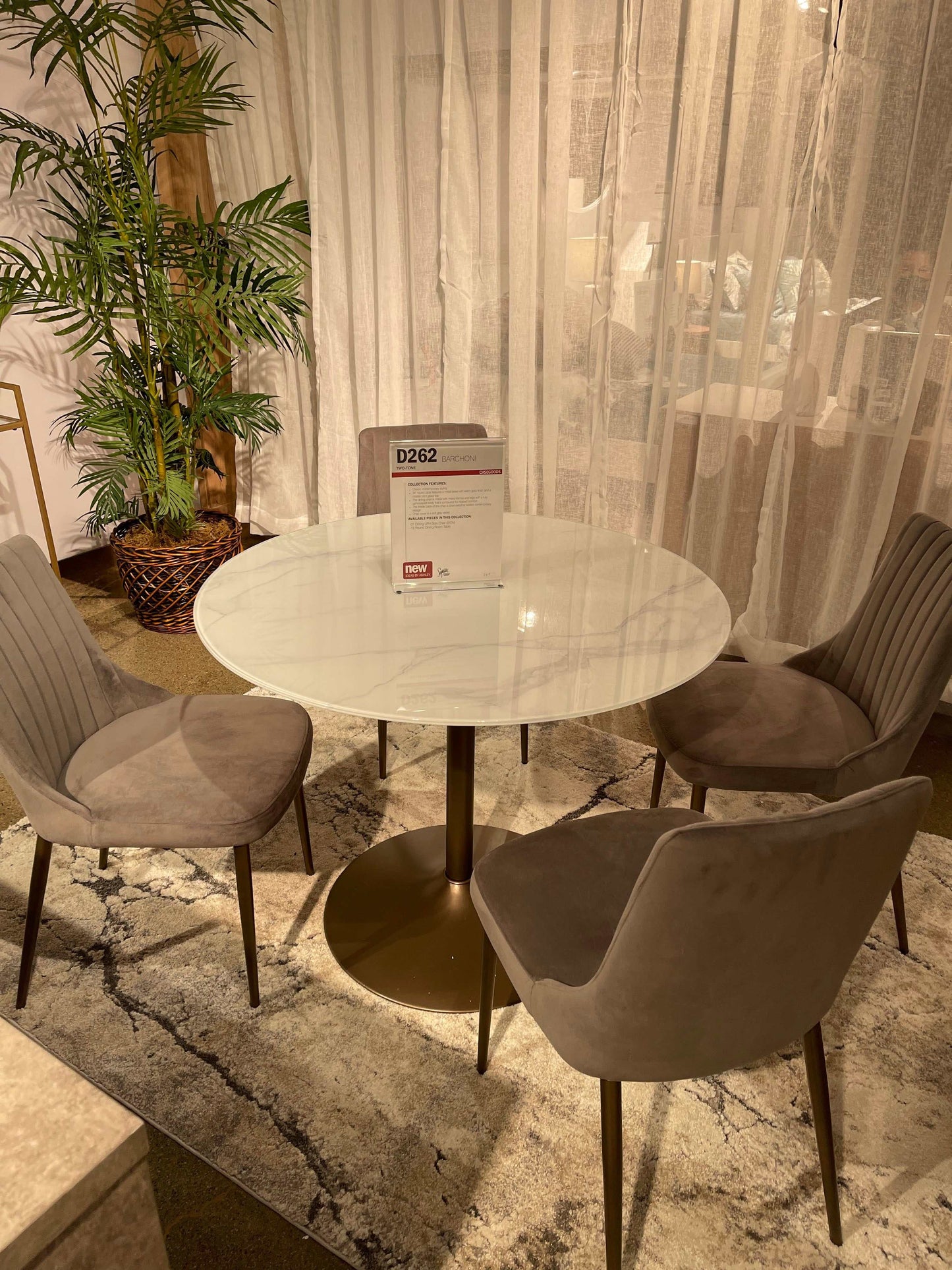 Barchoni Two-tone Round Dining Table