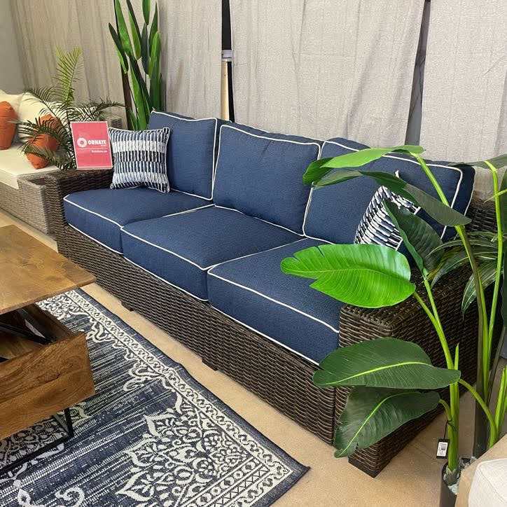 Grasson Lane Outdoor Seating Group / 5pc Set