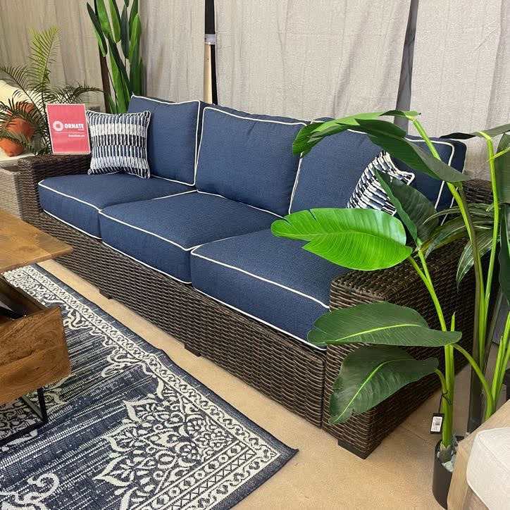 Grasson Lane Outdoor Seating Group / 5pc Set
