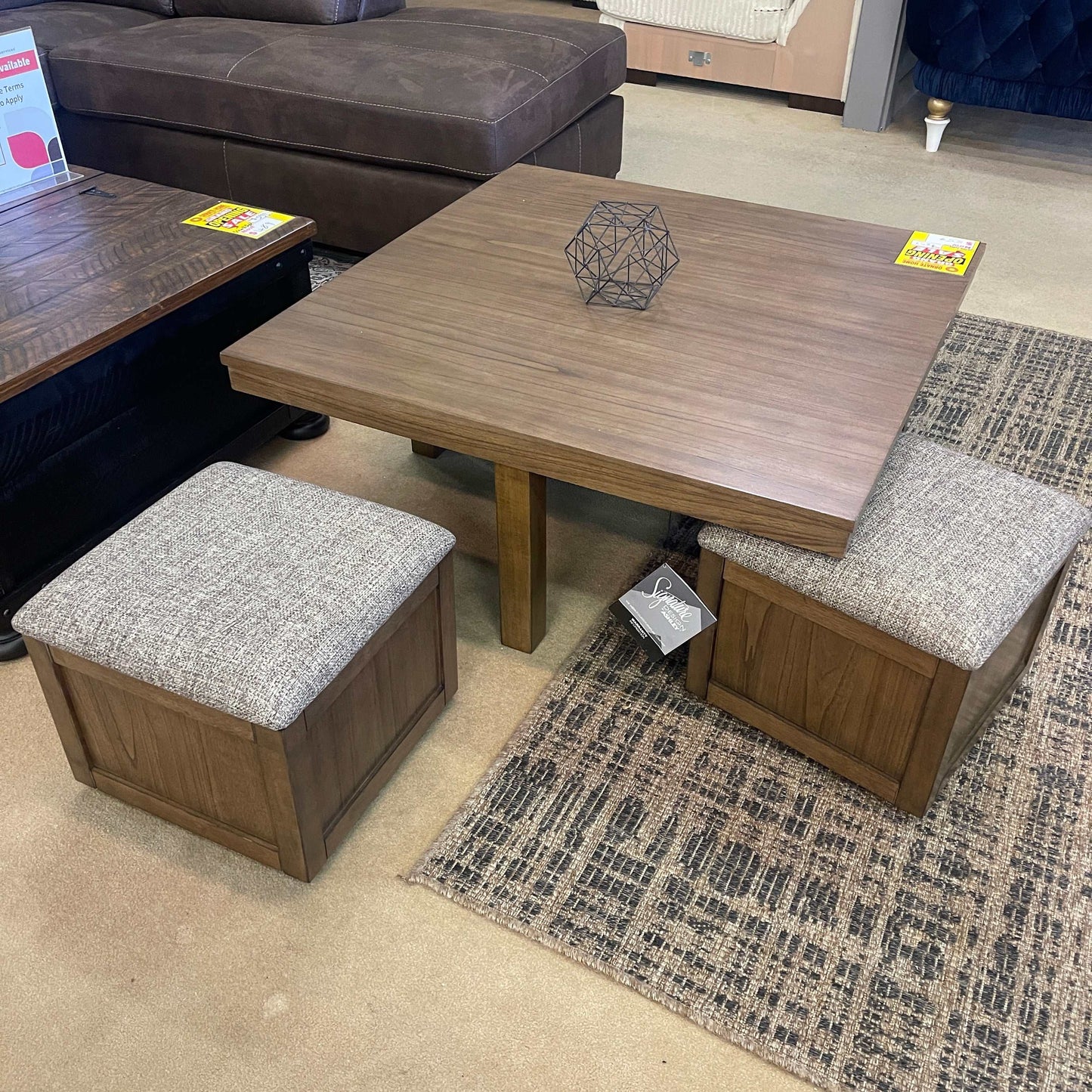 Boardernest Brown Coffee Table w/ 4 Stools