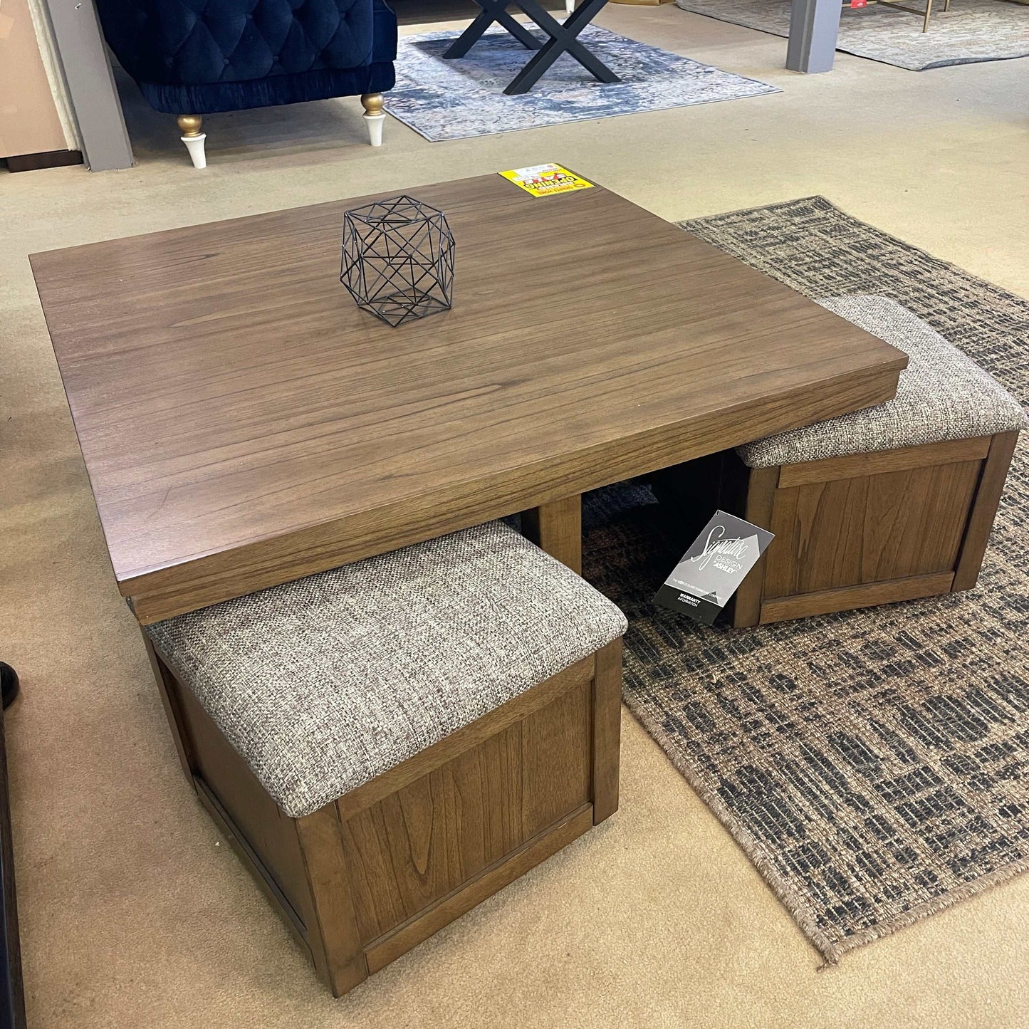 Boardernest Brown Coffee Table w/ 4 Stools