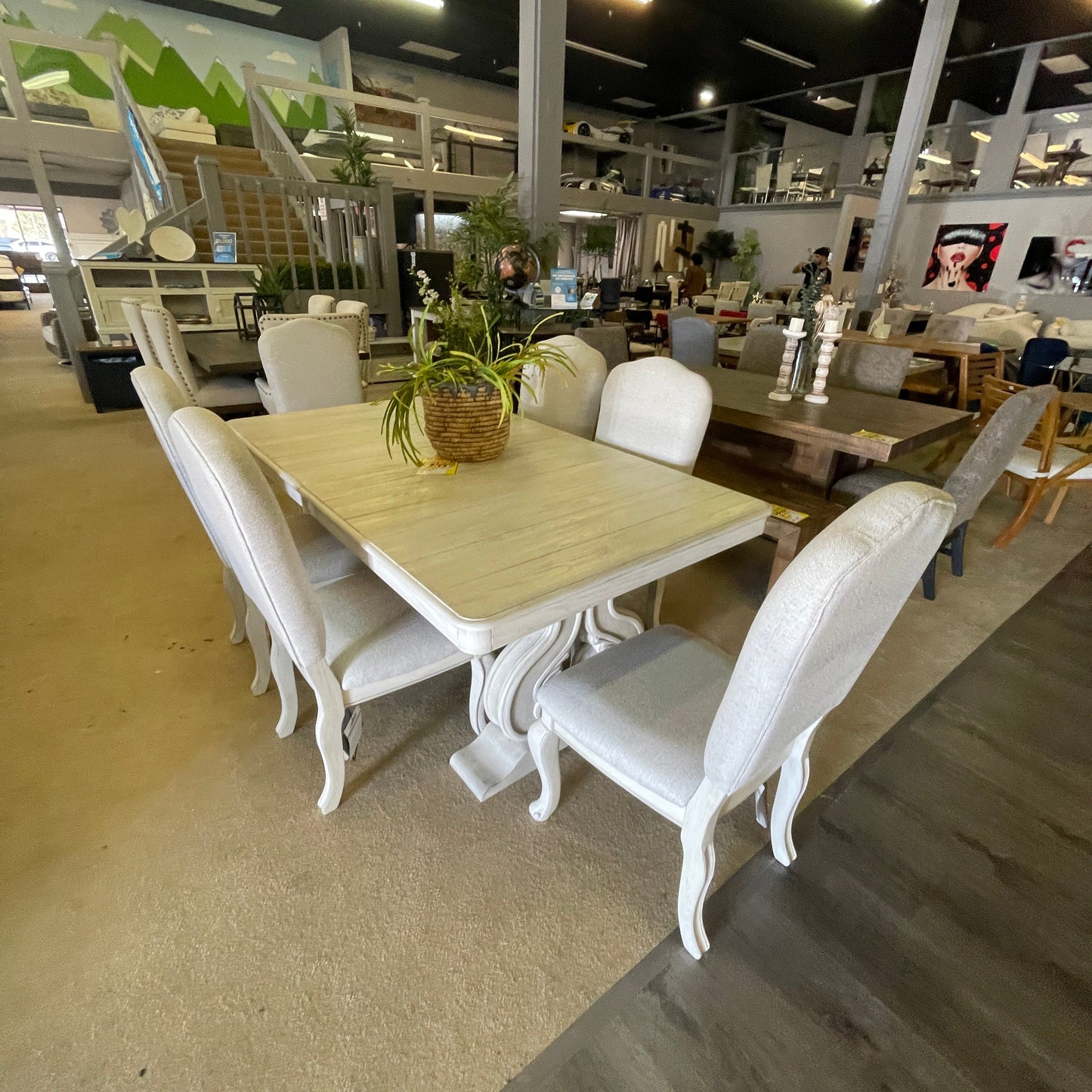 Arlendyne Antique White Dining Room Set / 9pc