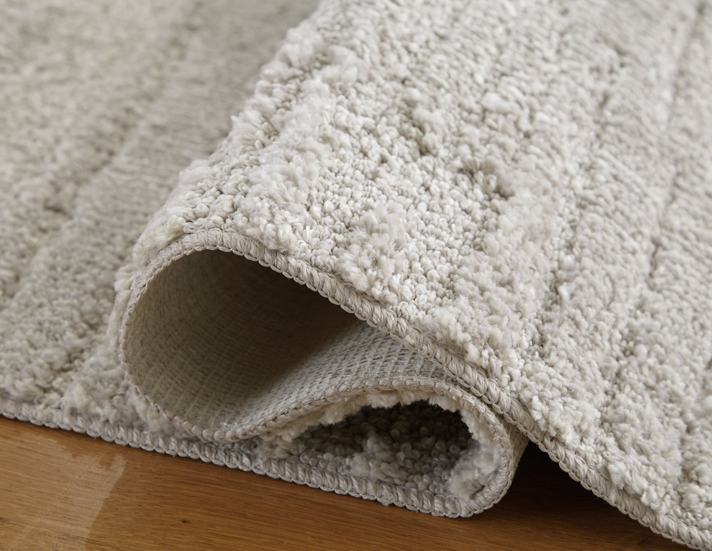 Ivygail Fog Large Rug- Viva Furn