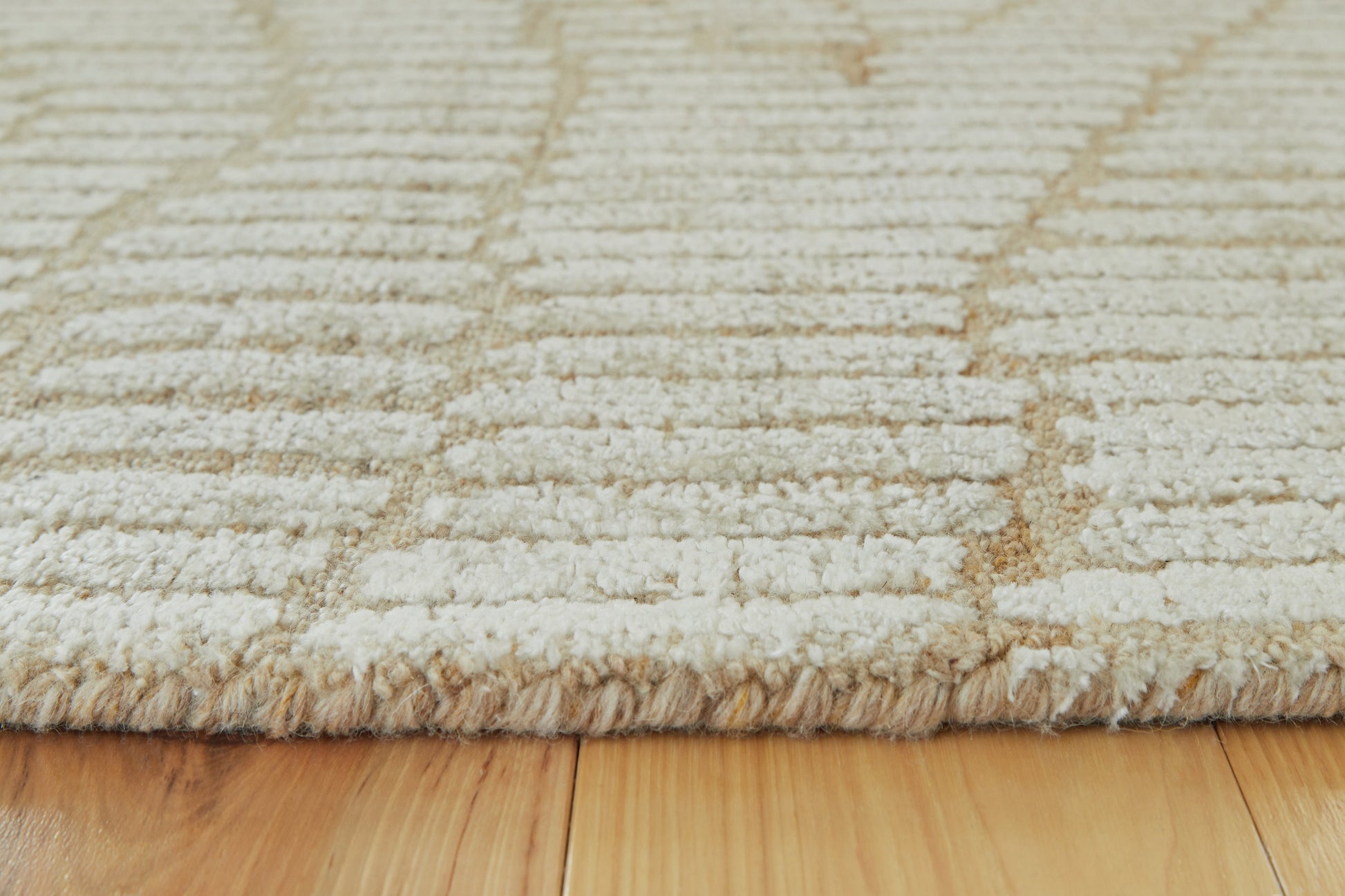 Jaseena Beige/Tan Large Rug- Viva Furn