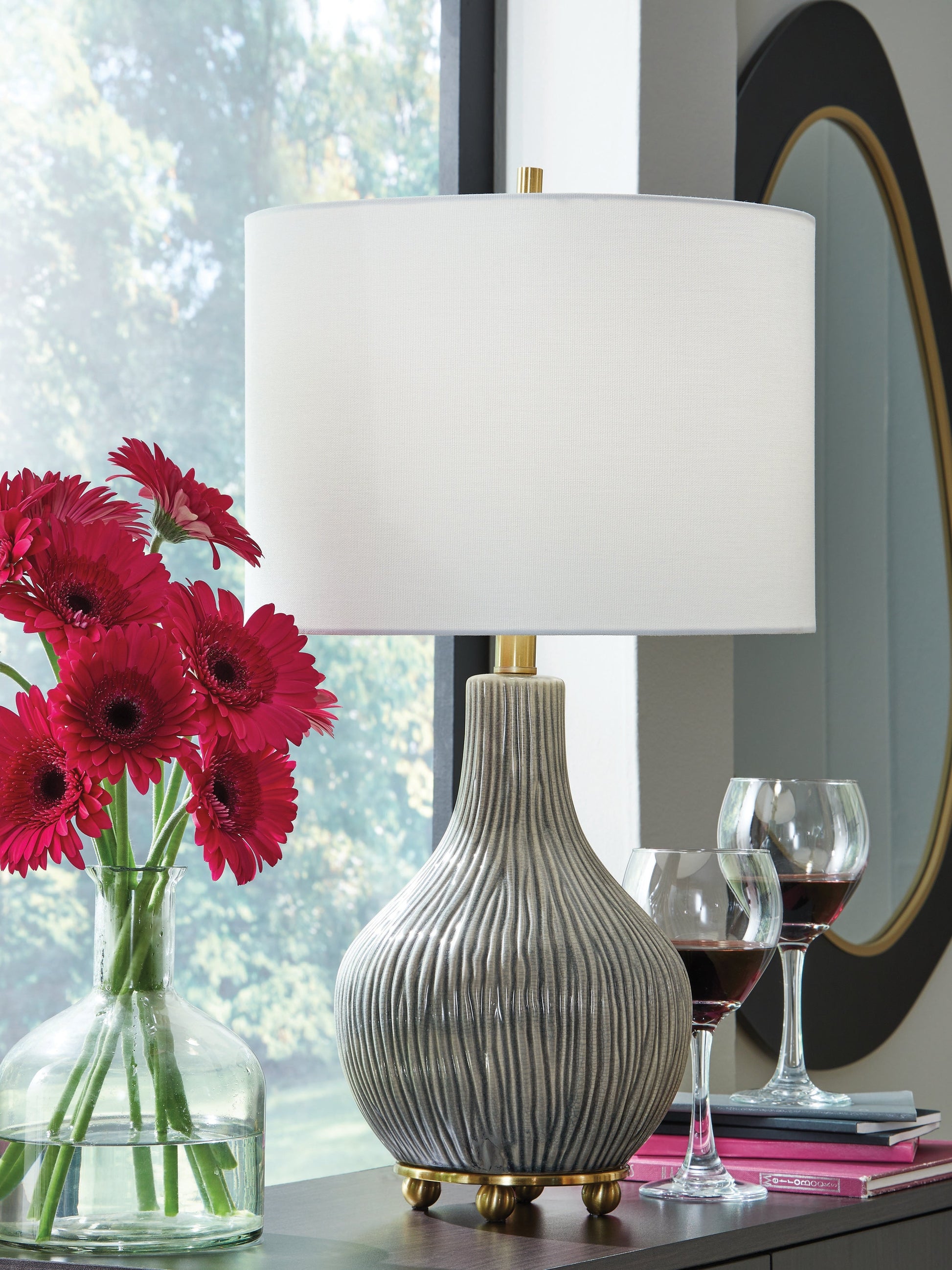 Judlen Gray/Gold Ceramic Table Lamp (1/CN)- Viva Furn
