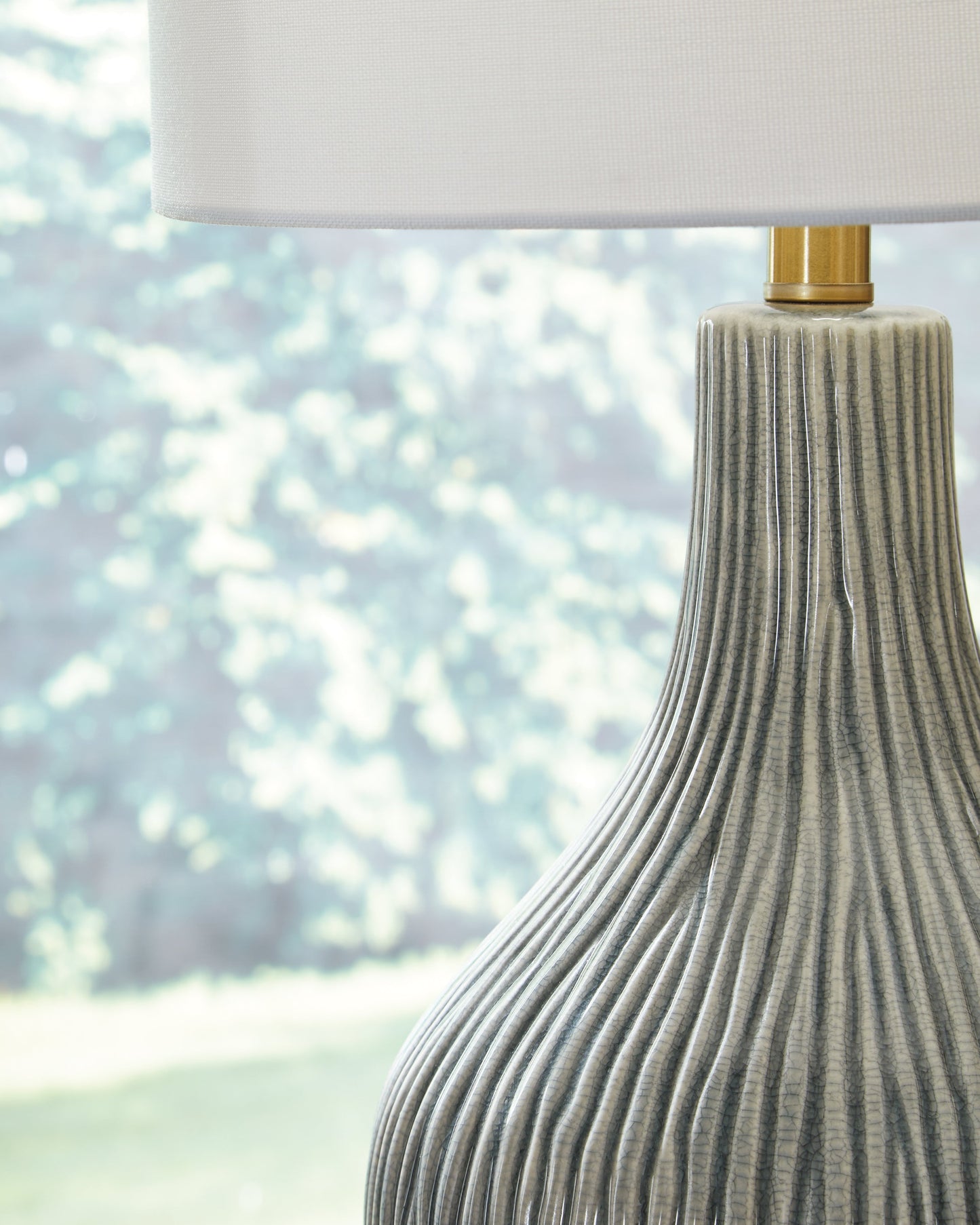 Judlen Gray/Gold Ceramic Table Lamp (1/CN)- Viva Furn