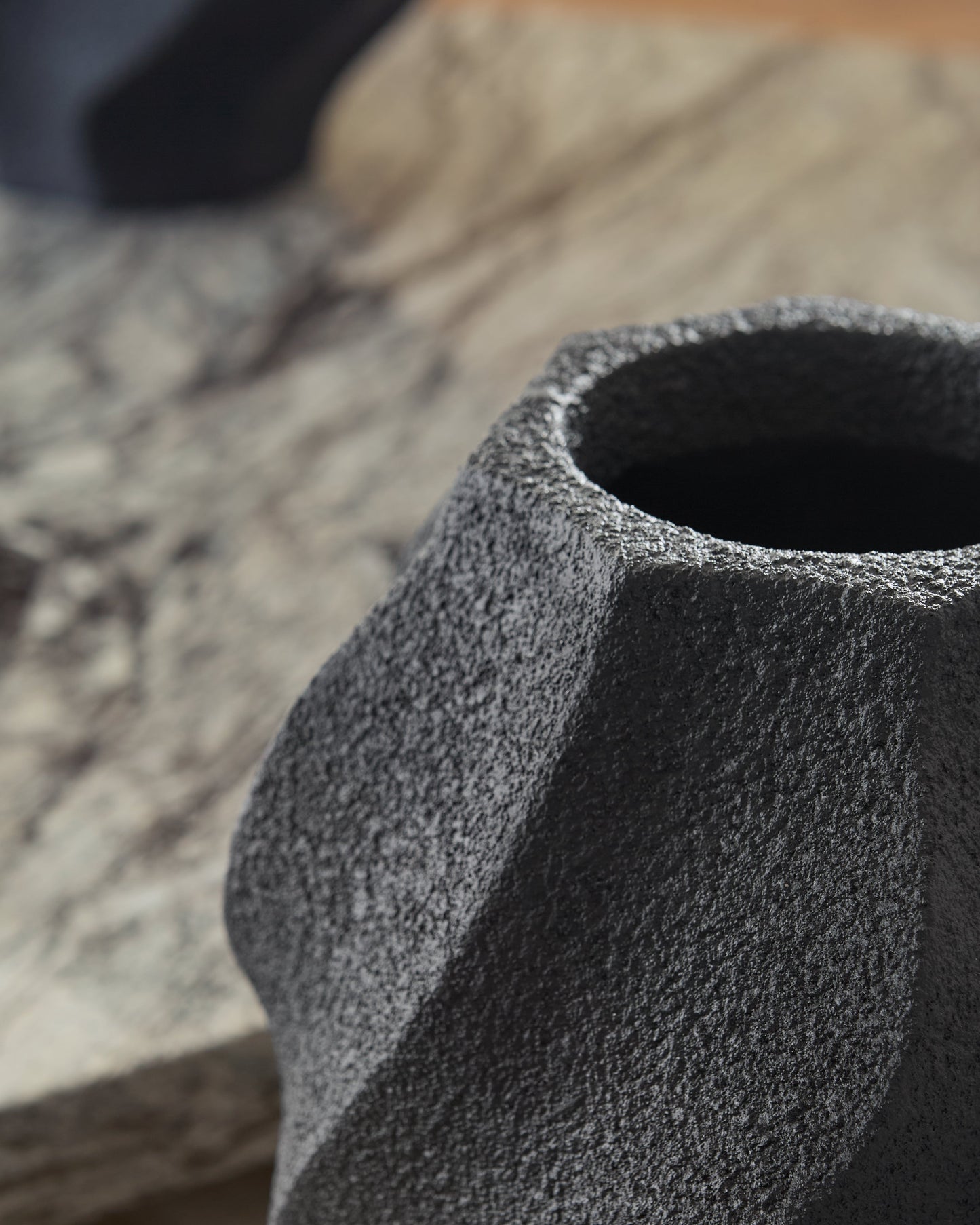 Judworth Black Vase (12''H)- Viva Furn