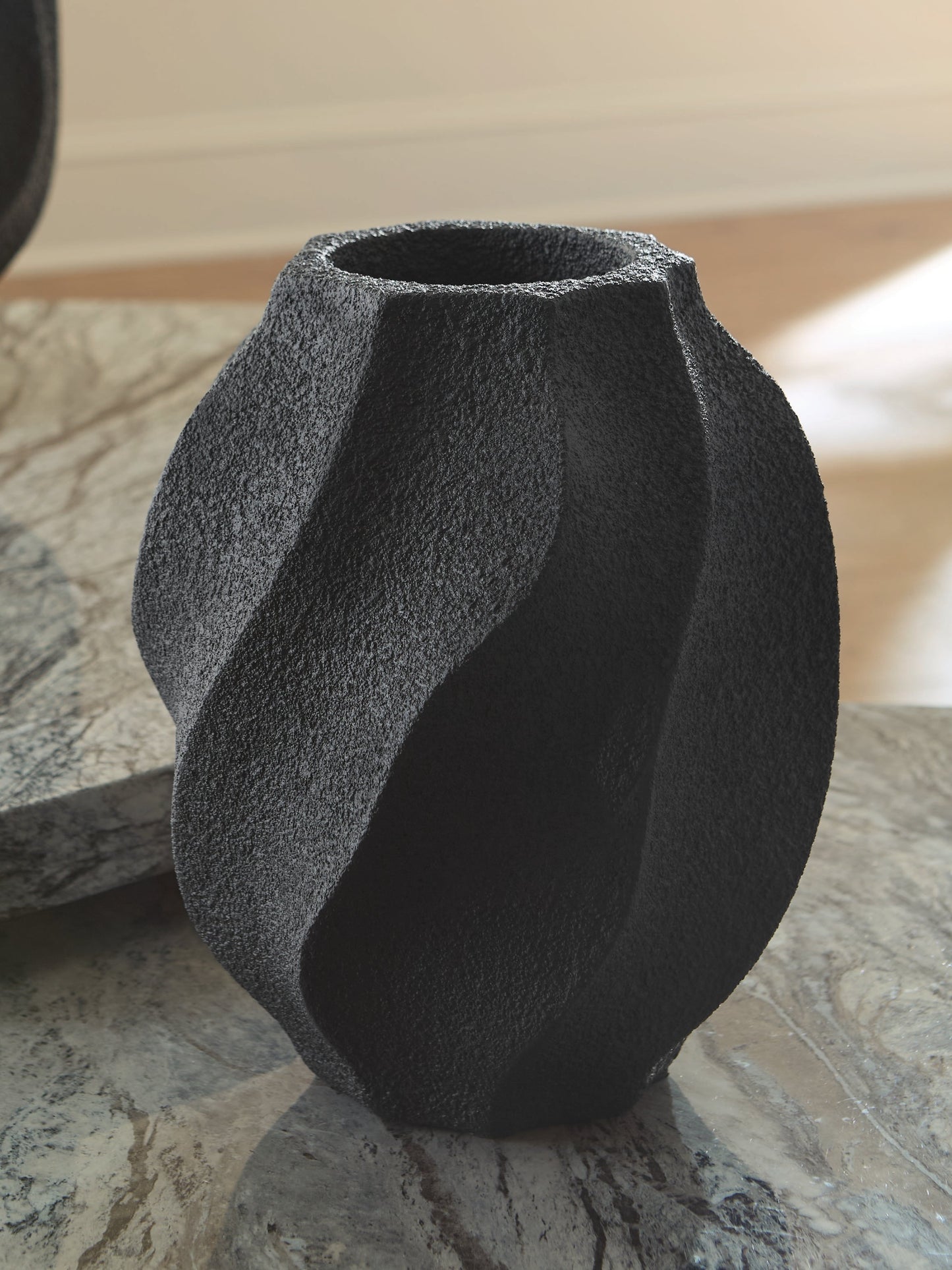 Judworth Black Vase (17.08"H)- Viva Furn