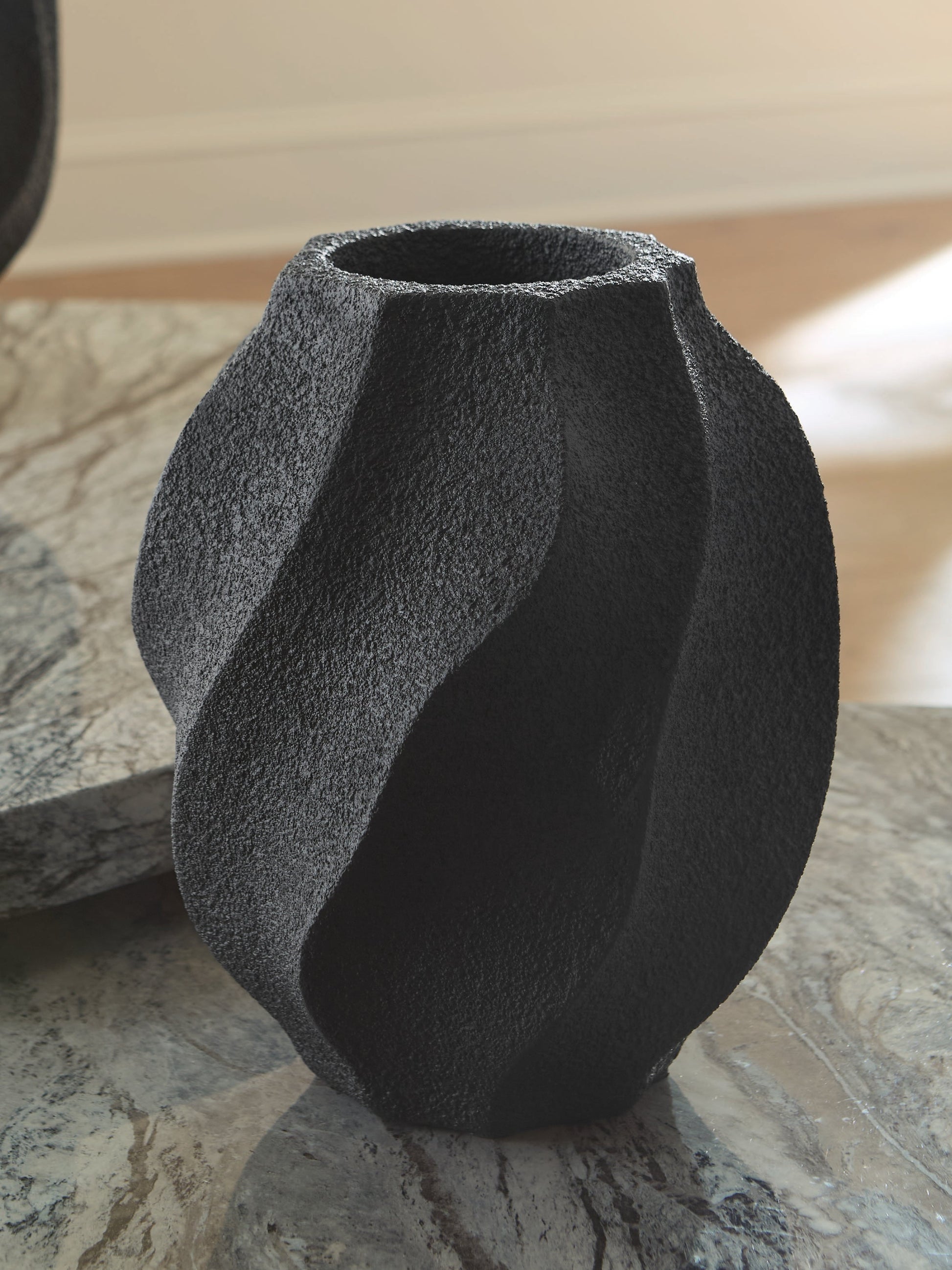 Judworth Black Vase (17.08"H)- Viva Furn