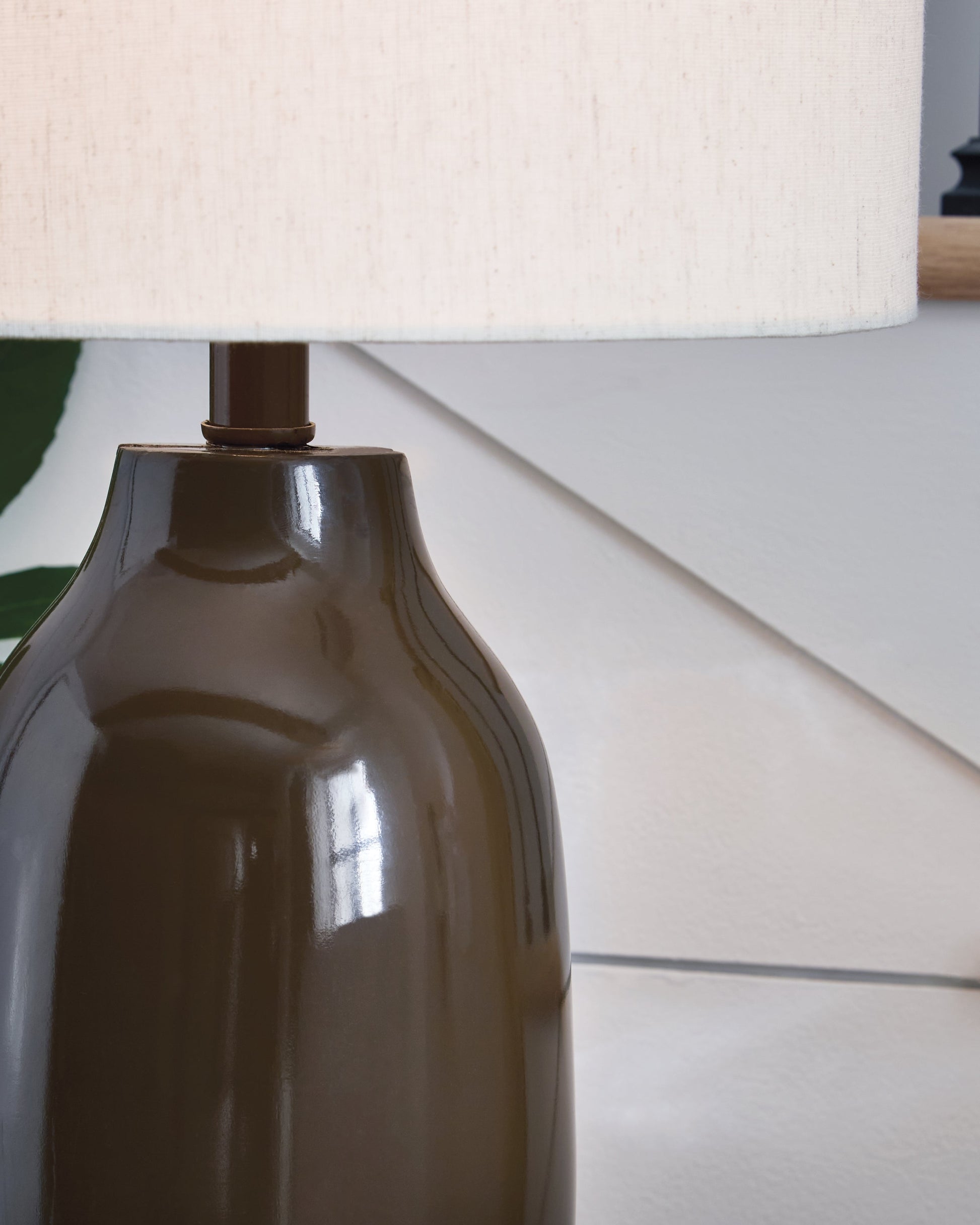 Jyler Brown Table Lamp- Viva Furn