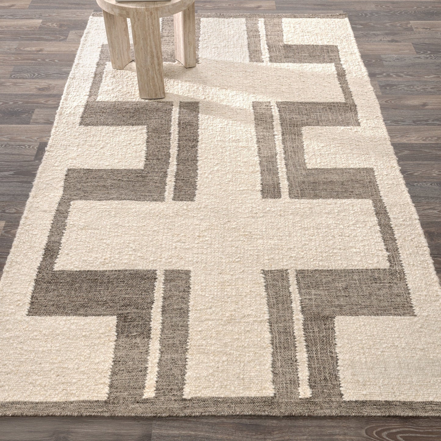 Kavala Charcoal/Ivory Rug - Ornate Home