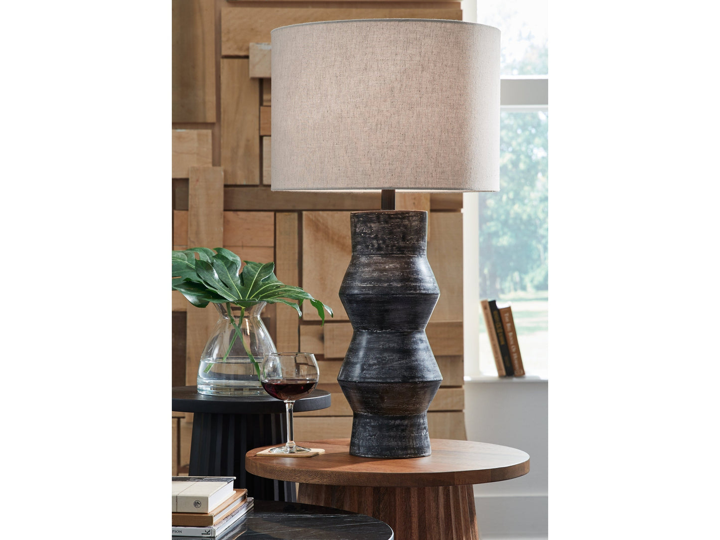 Kerbert Distressed Black 2-Piece Lamp Set- Viva Furn