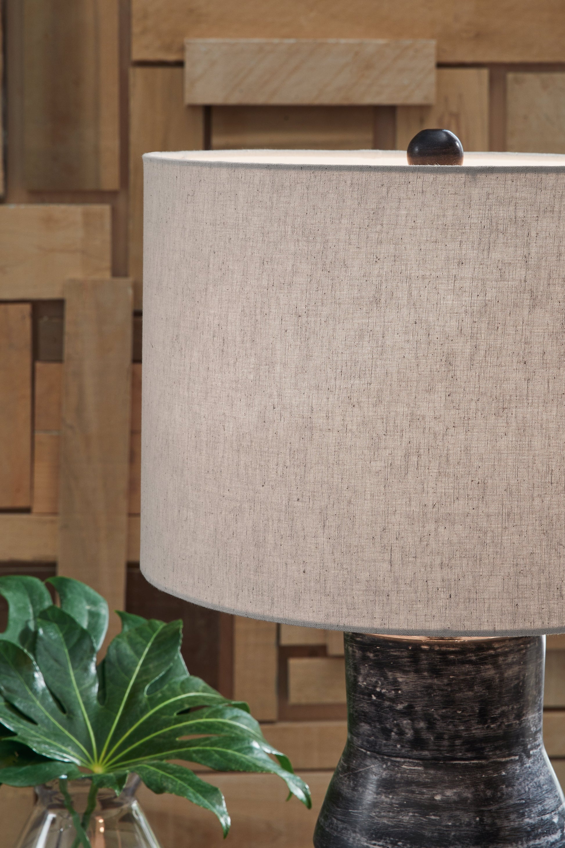 Kerbert Distressed Black 2-Piece Lamp Set- Viva Furn