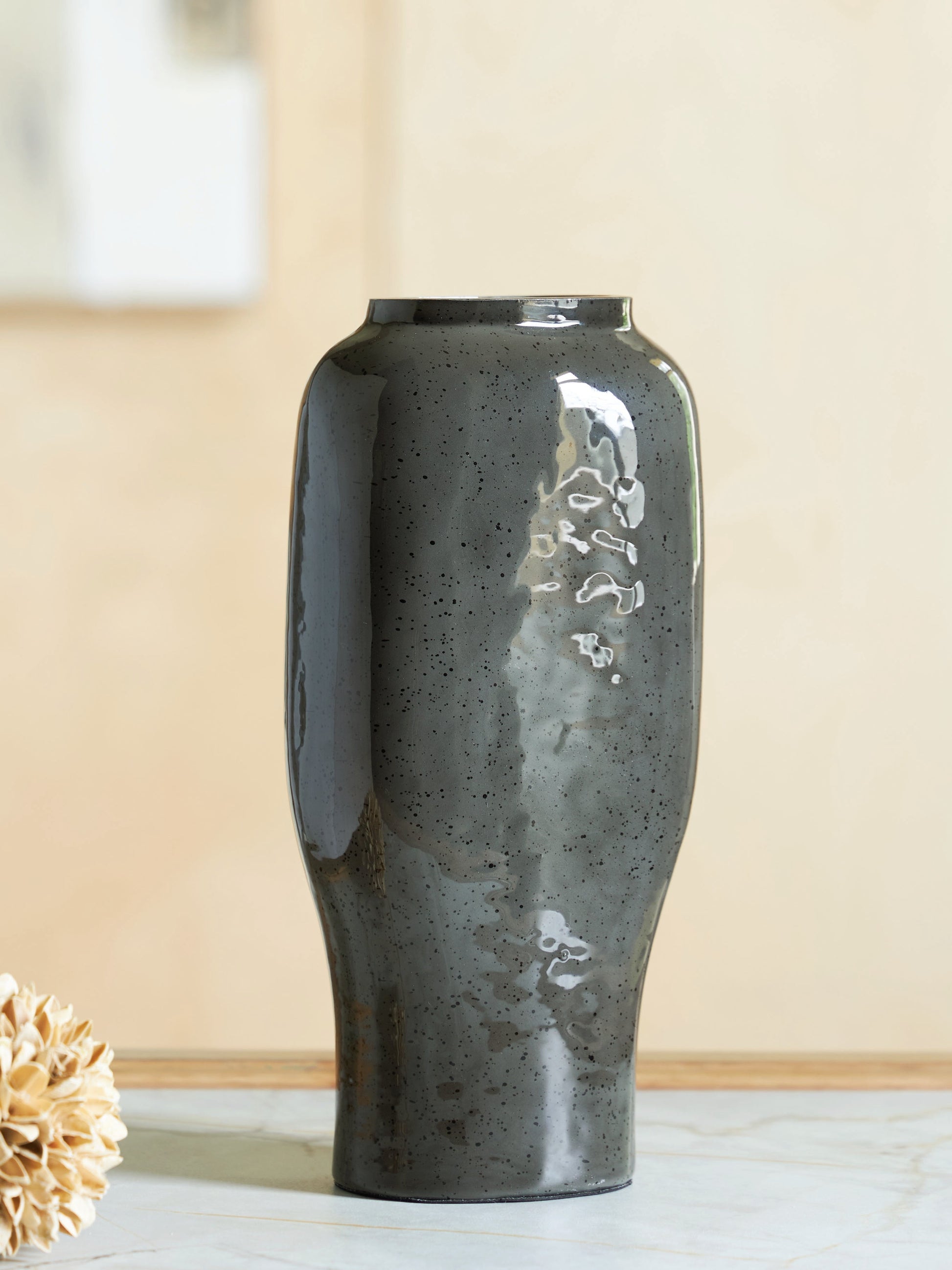 Kierlain Gray/Black Vase (12.75''H)- Viva Furn
