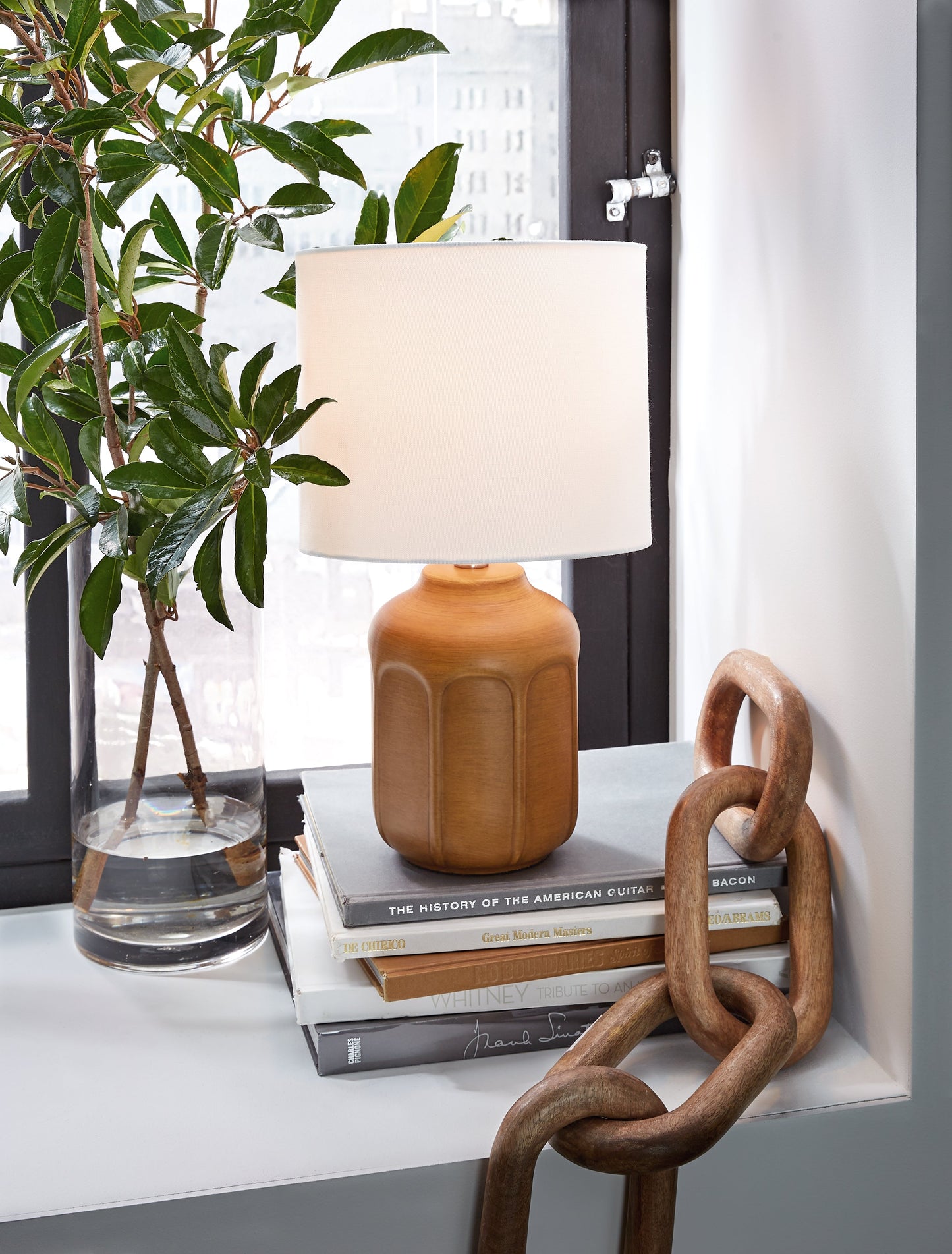 Gierburg Ochre Table Lamp