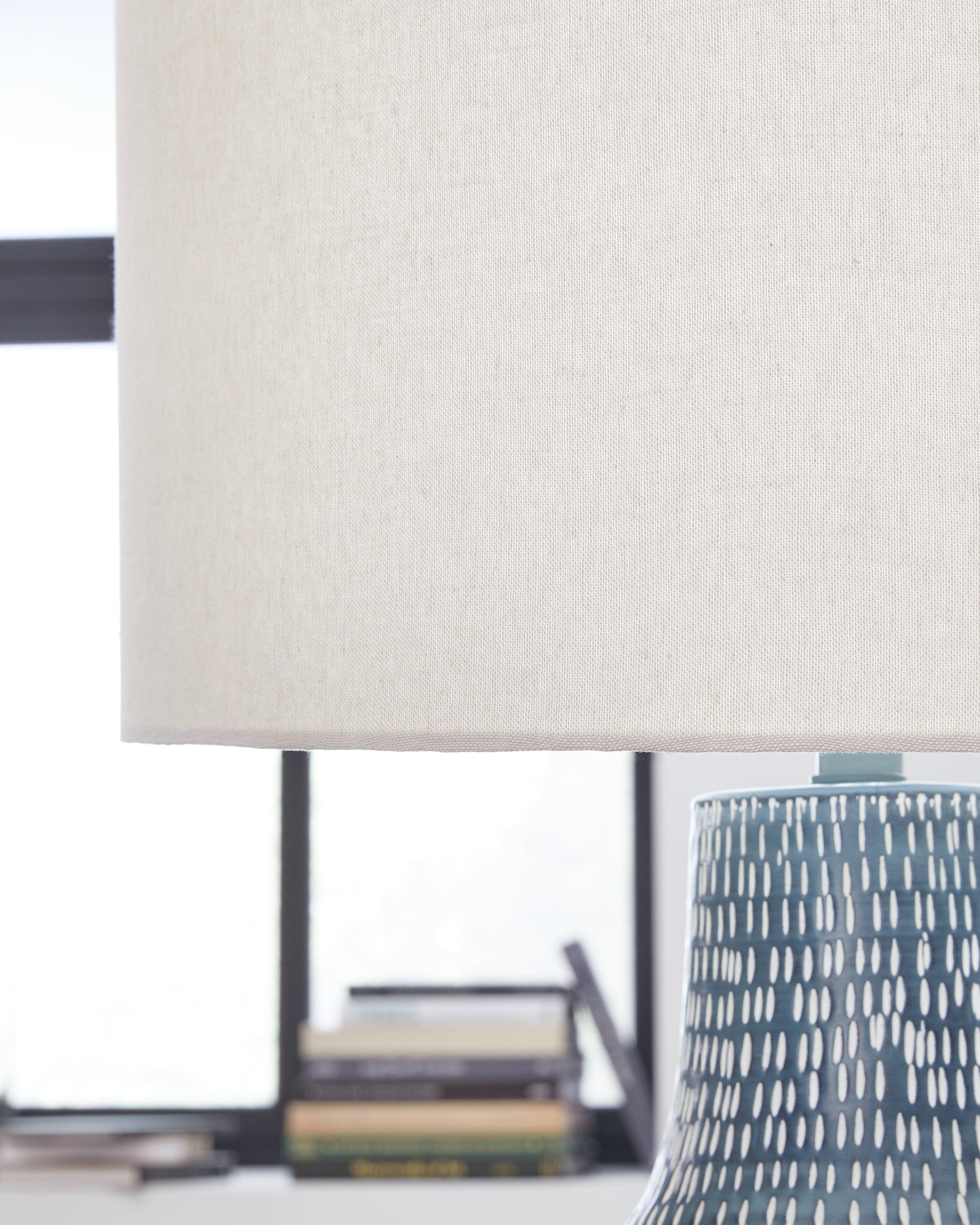 Schylarmont Gray/White Table Lamp