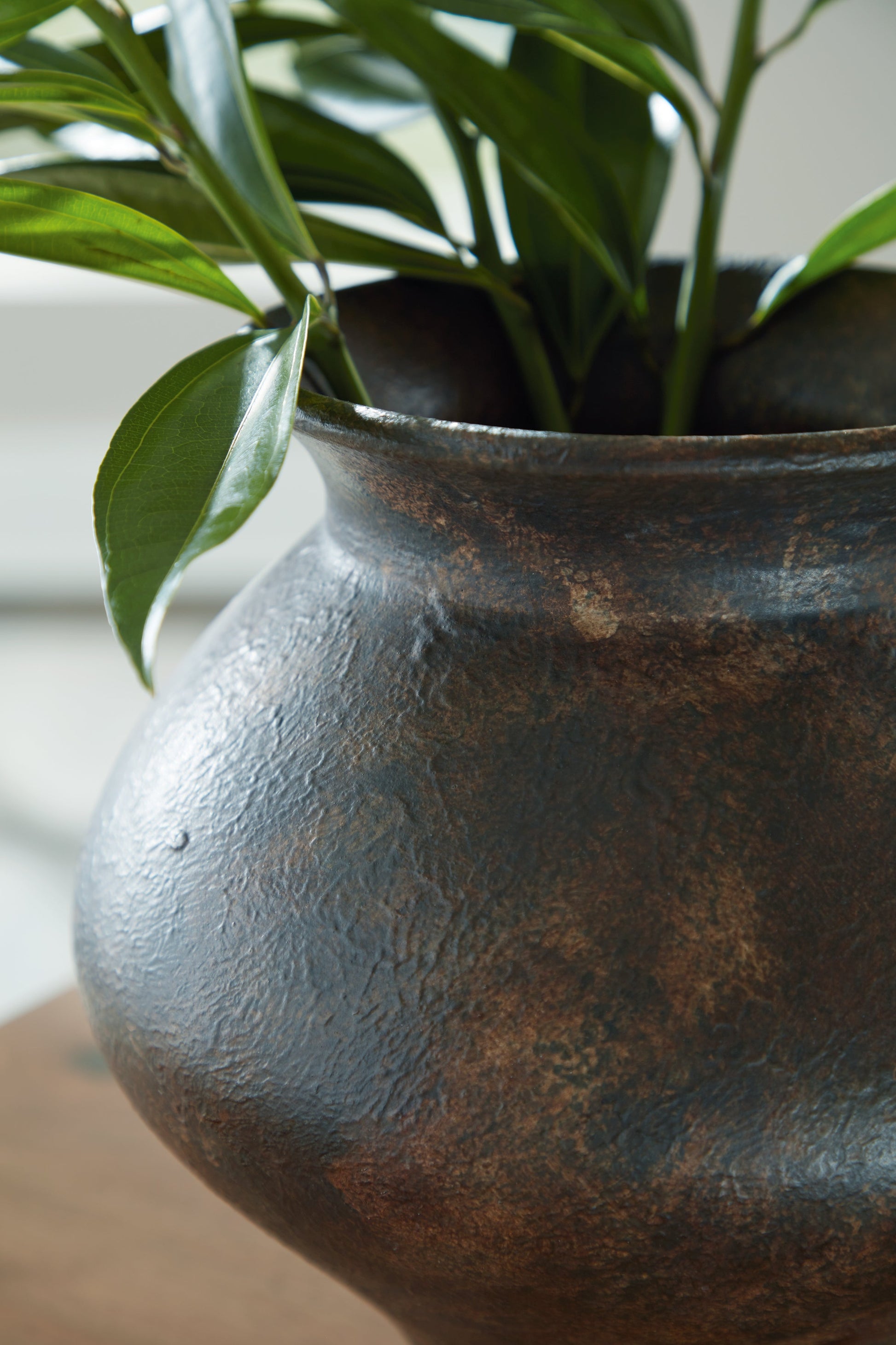 Laddlow Antique Brown Vase- Viva Furn