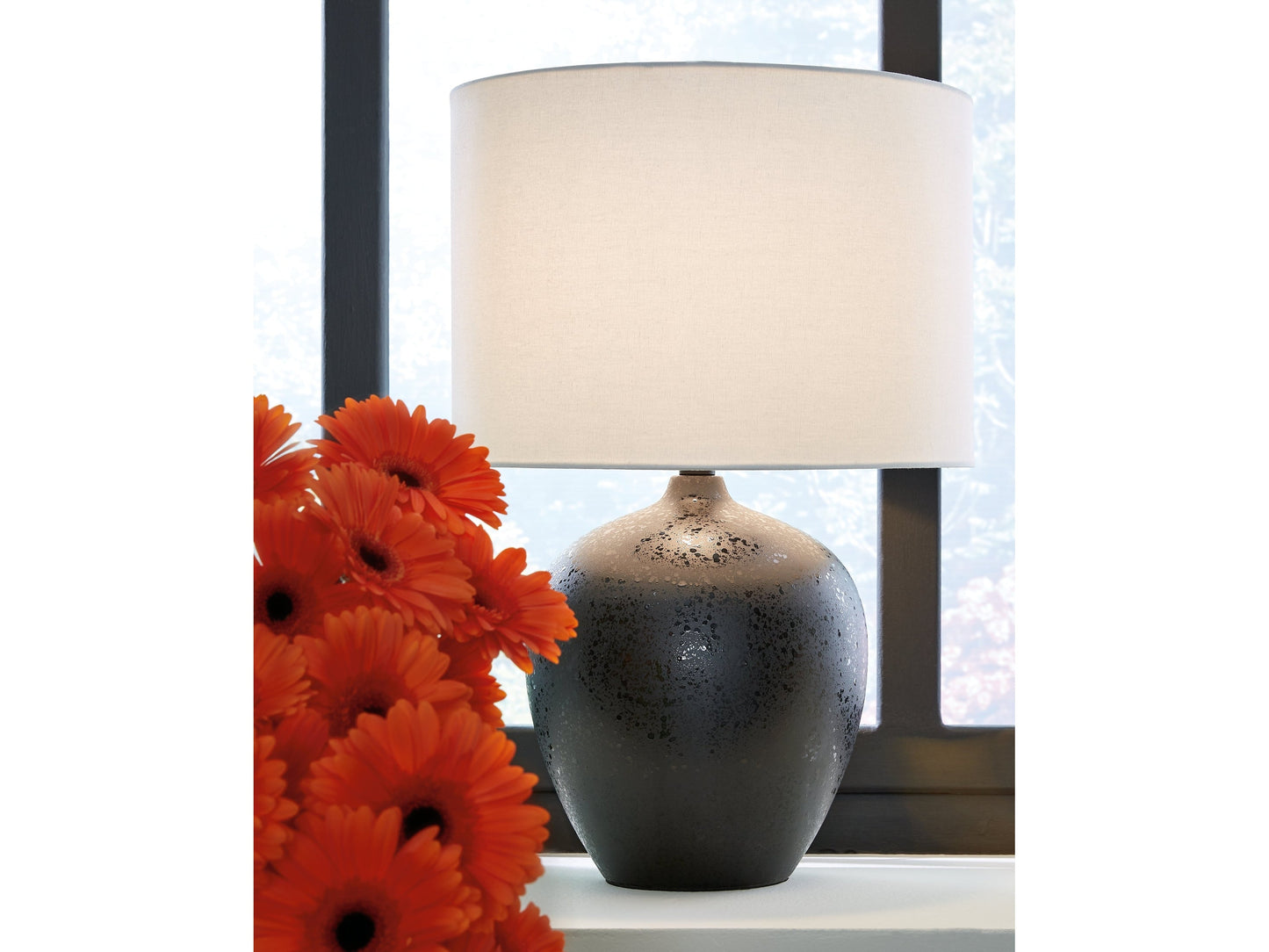 Ladstow Black Table Lamp (Set of 2)- Viva Furn