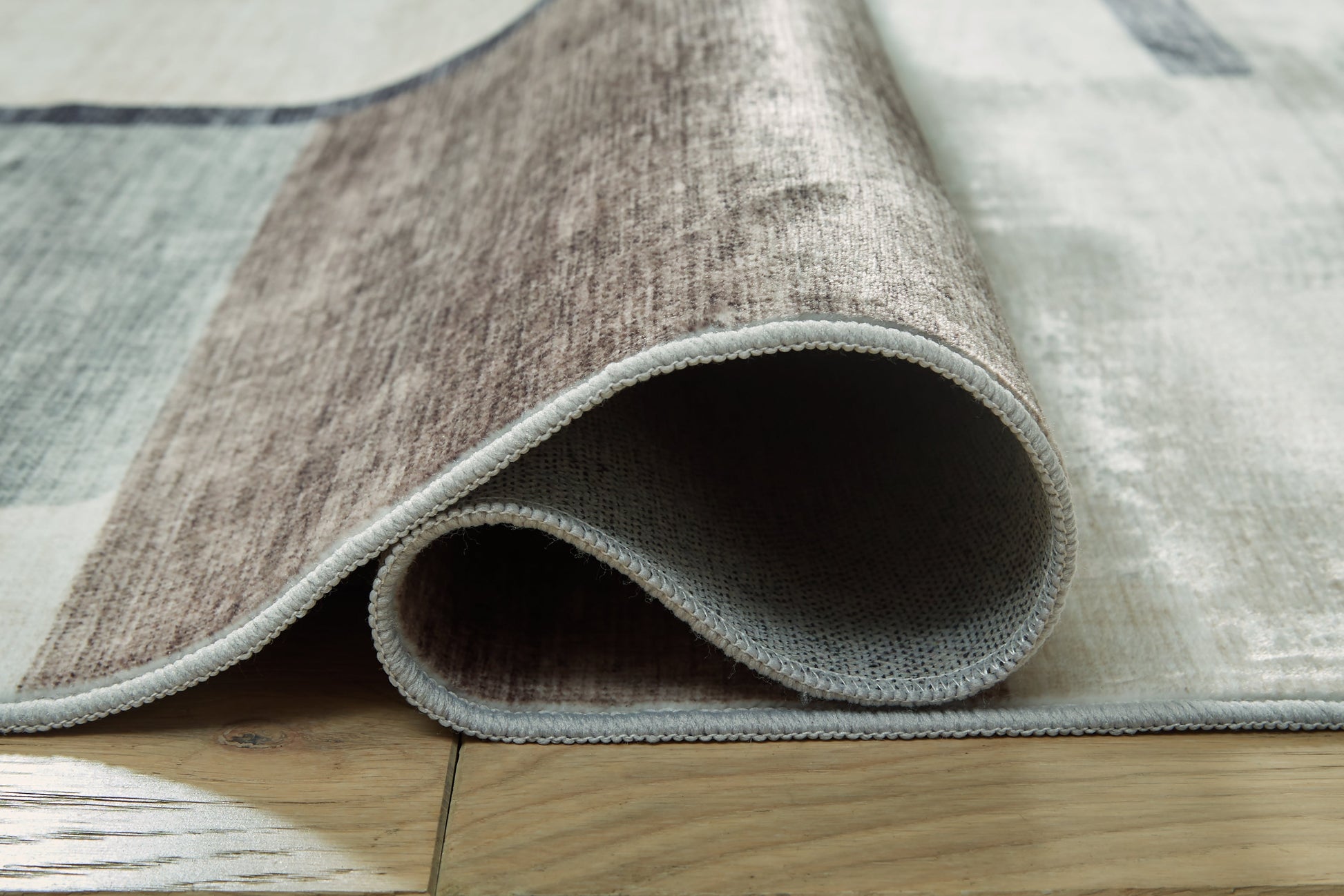 Larkport Cream/Brown/Gray Washable Medium Rug- Viva Furn