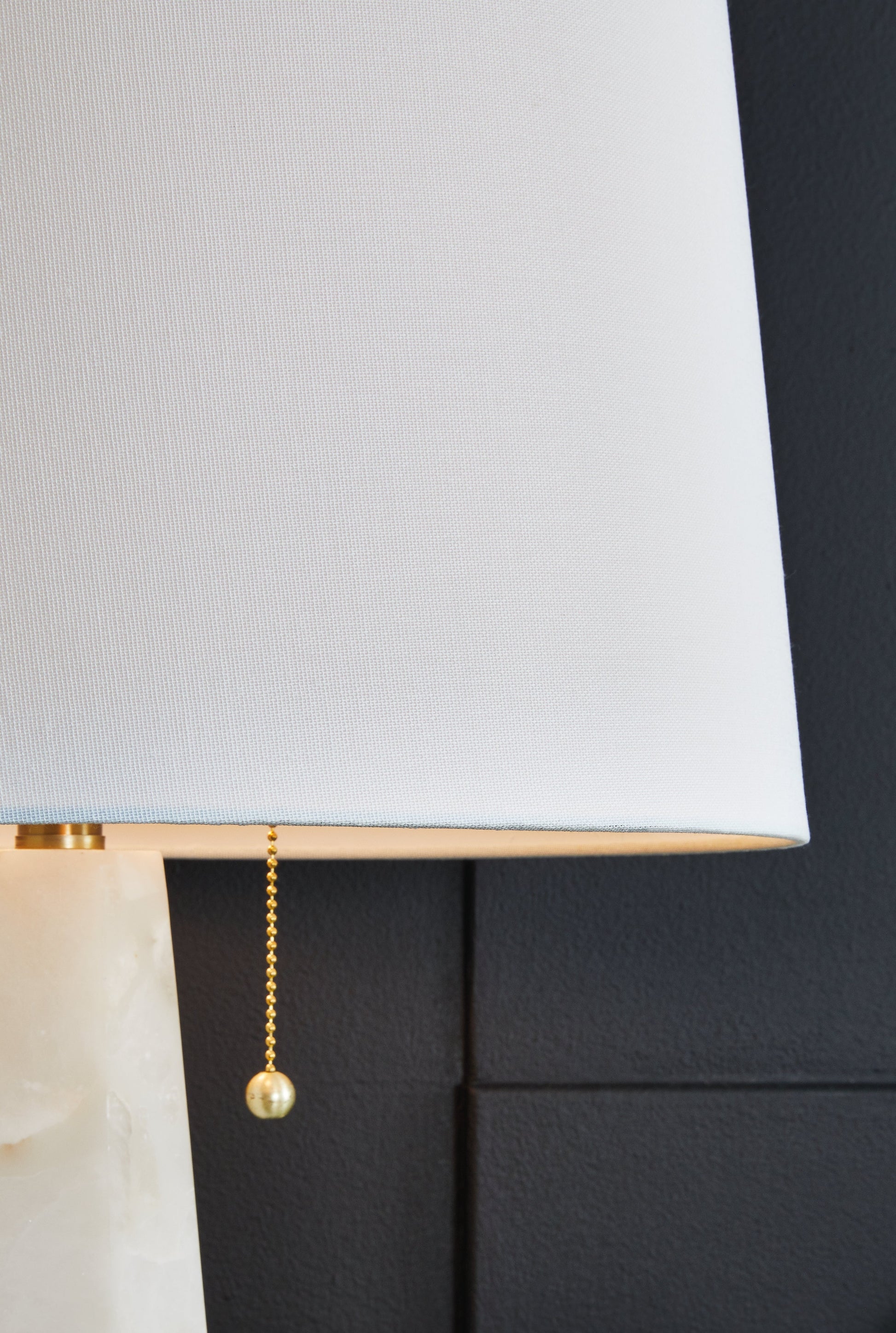 Laurellen White 2-Piece Lamp Set- Viva Furn