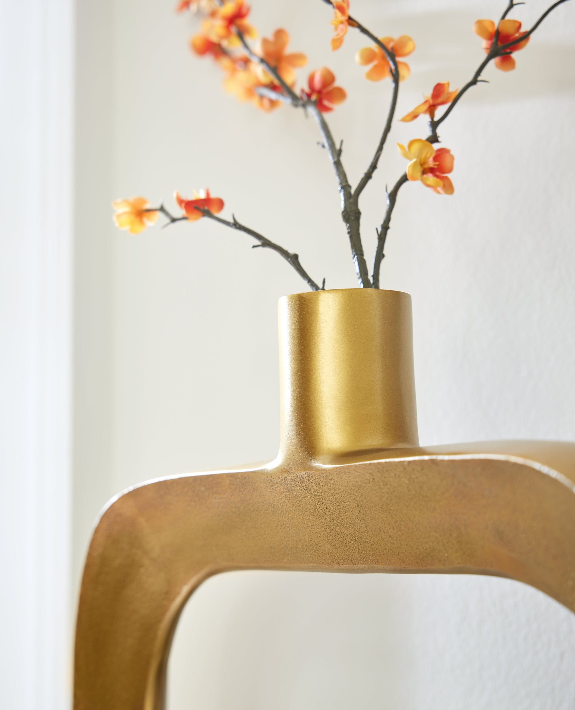 Lawtonville Antique Gold Finish Vase- Viva Furn