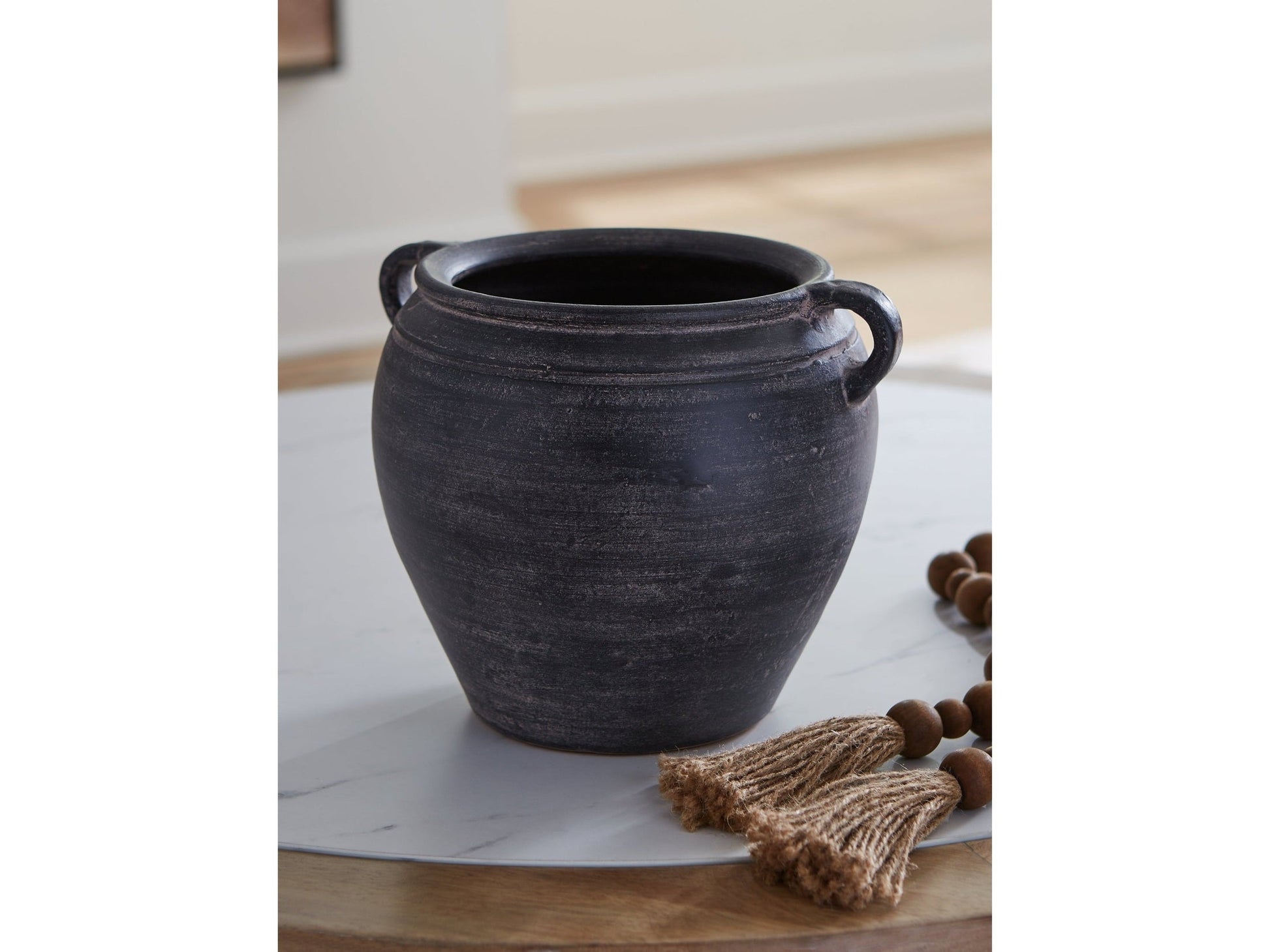 Meadie Black Vase- Viva Furn