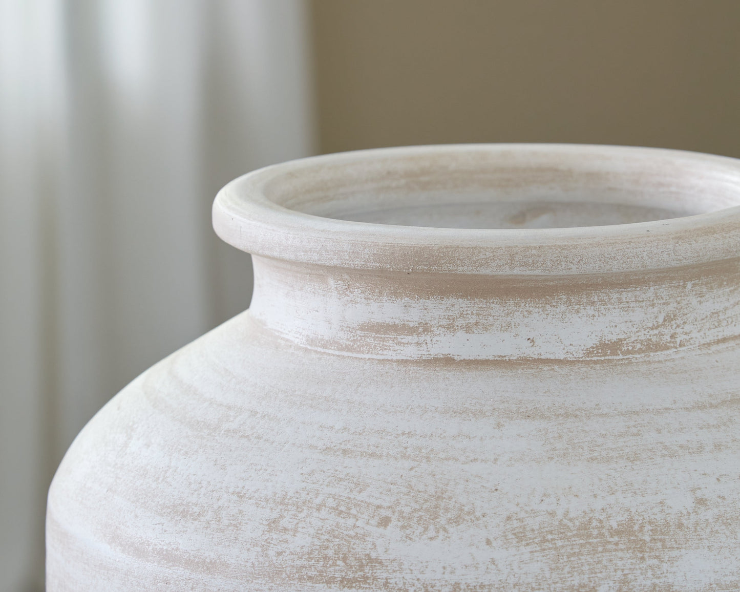 Meadie White Vase- Viva Furn