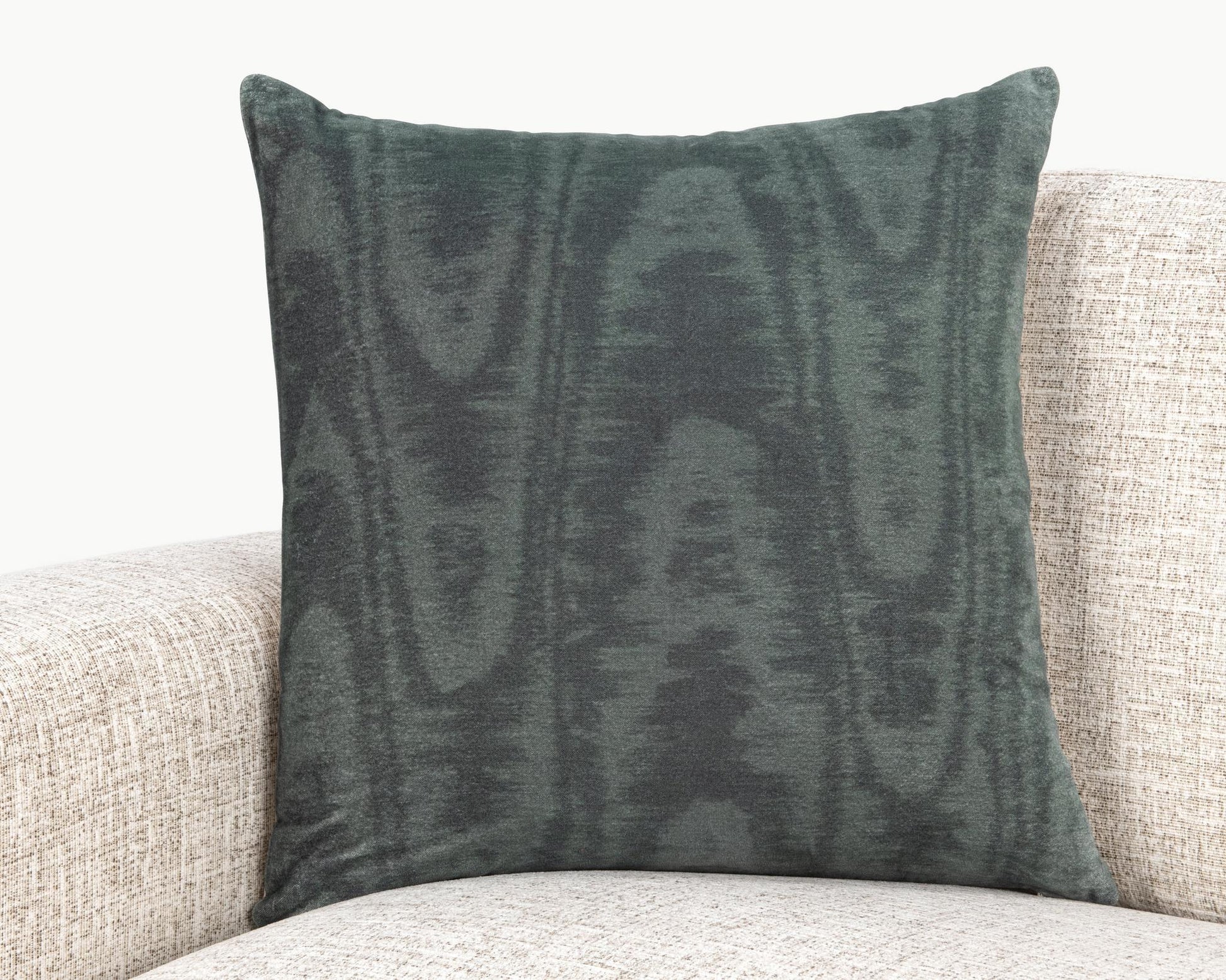NV Hildene Ivory Green 22x22 Throw Pillow (Set of 2) - Ornate Home