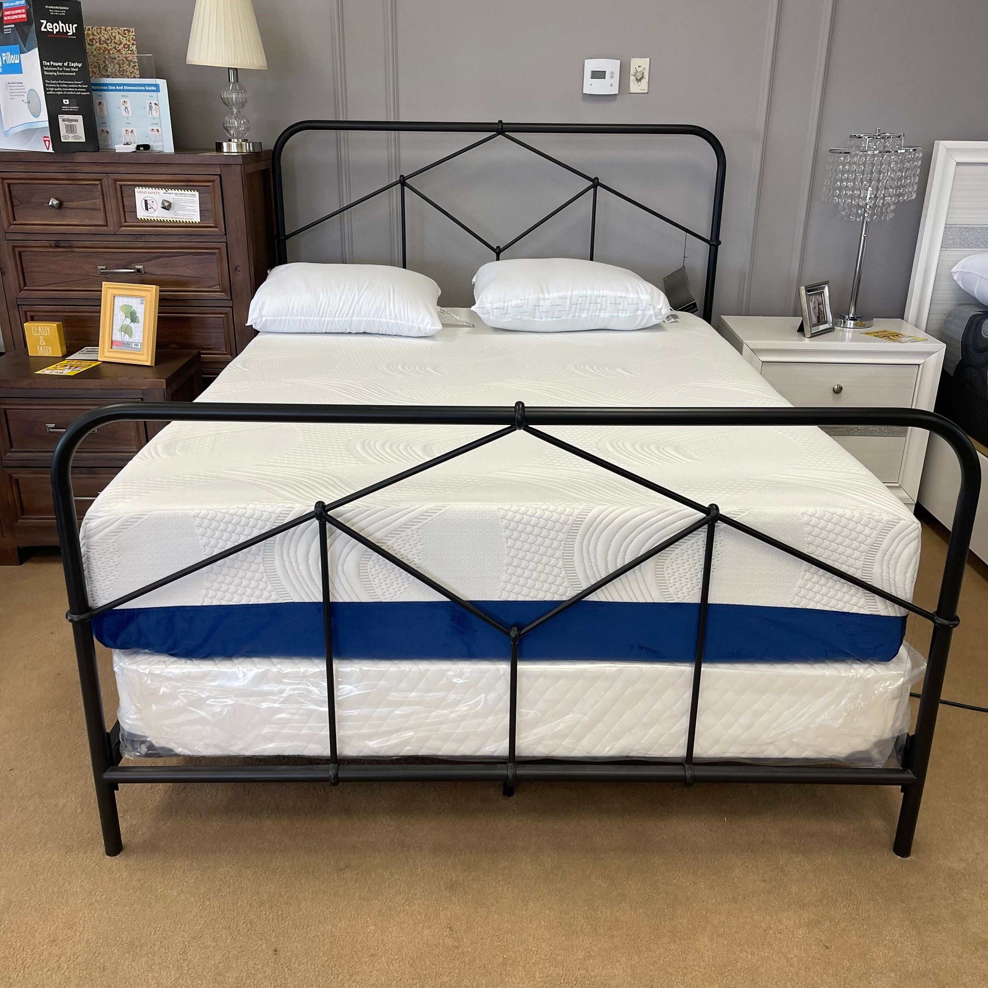 Nashburg Queen Metal Bed- Viva Furn