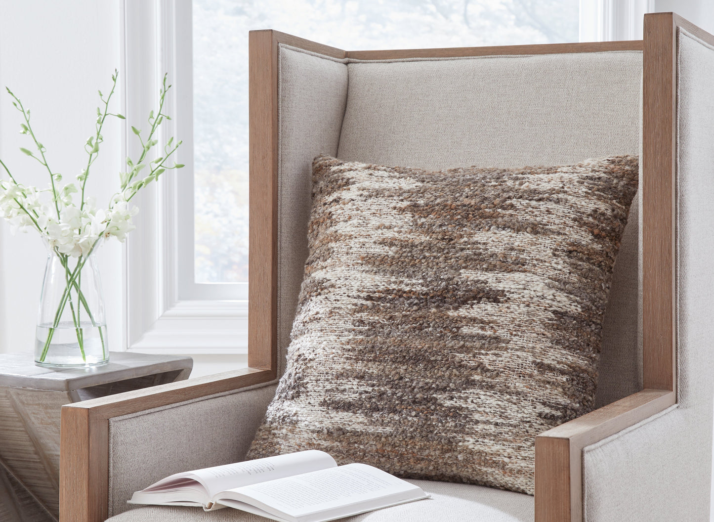 Nealton Brown/White Pillow- Viva Furn