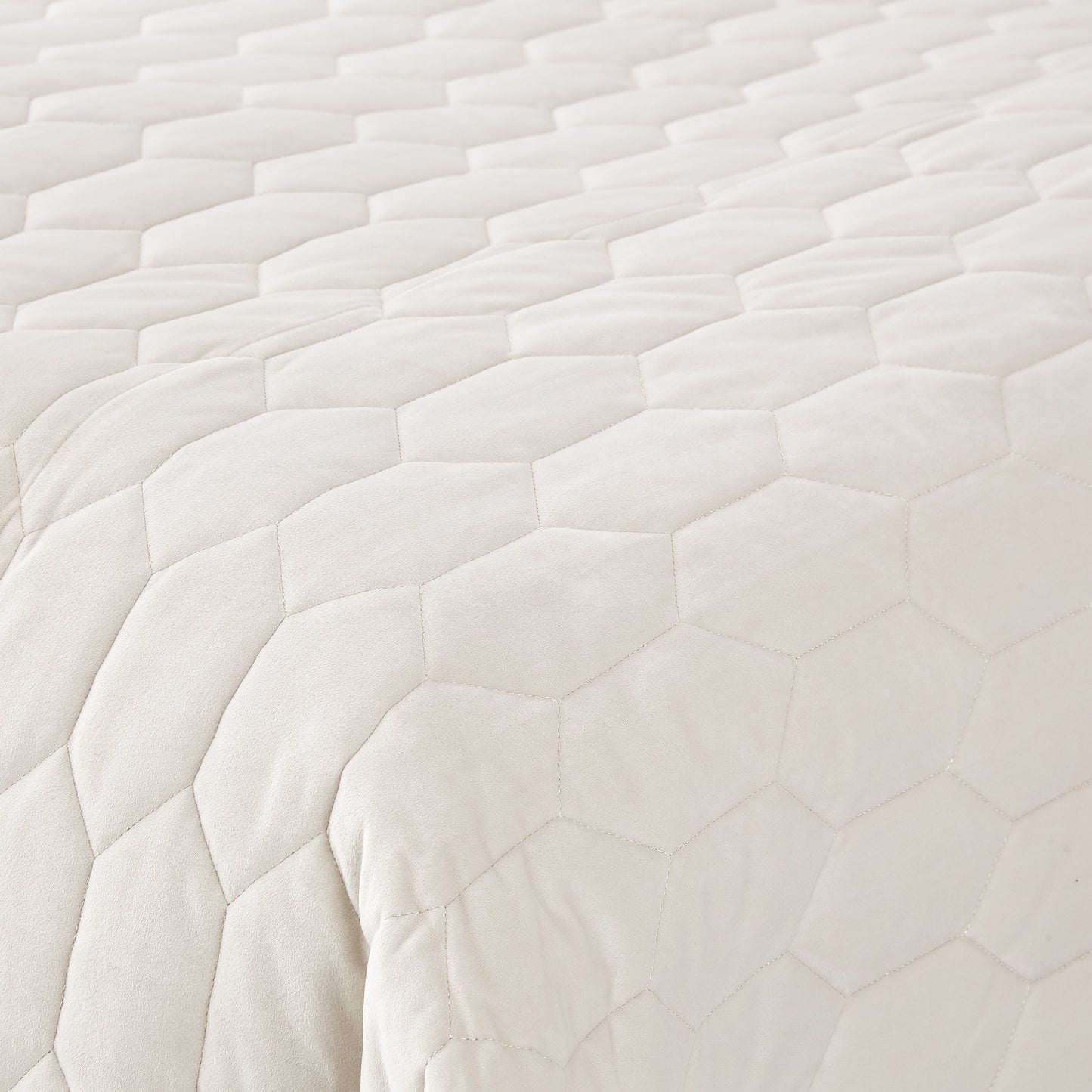 Niagara Sand Quilt Set - Ornate Home