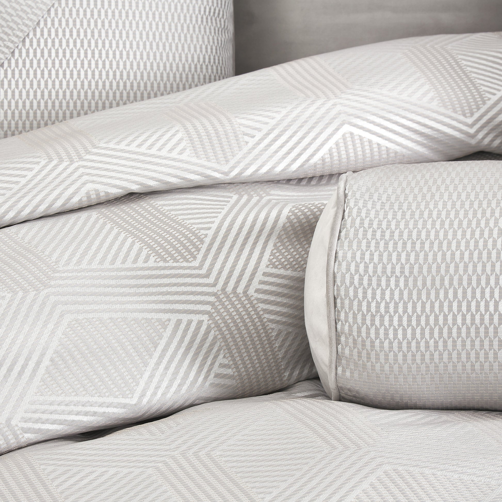 Nouveau Dove Duvet Set - Ornate Home