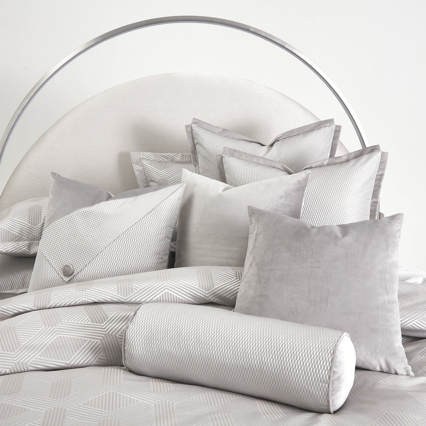 Nouveau Dove Duvet Set - Ornate Home