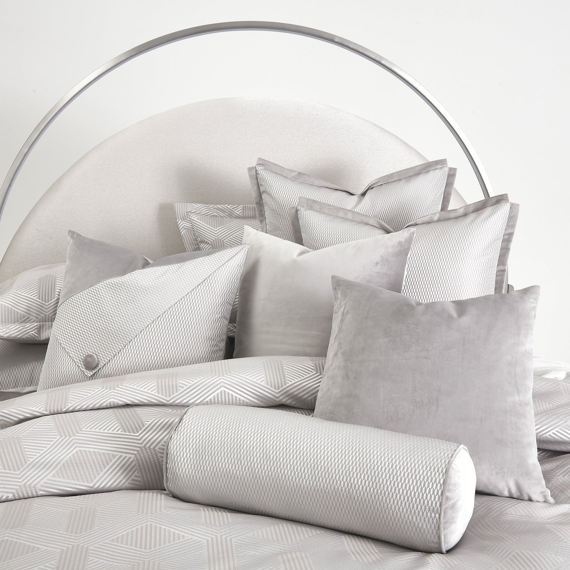 Nouveau Dove Duvet Set - Ornate Home