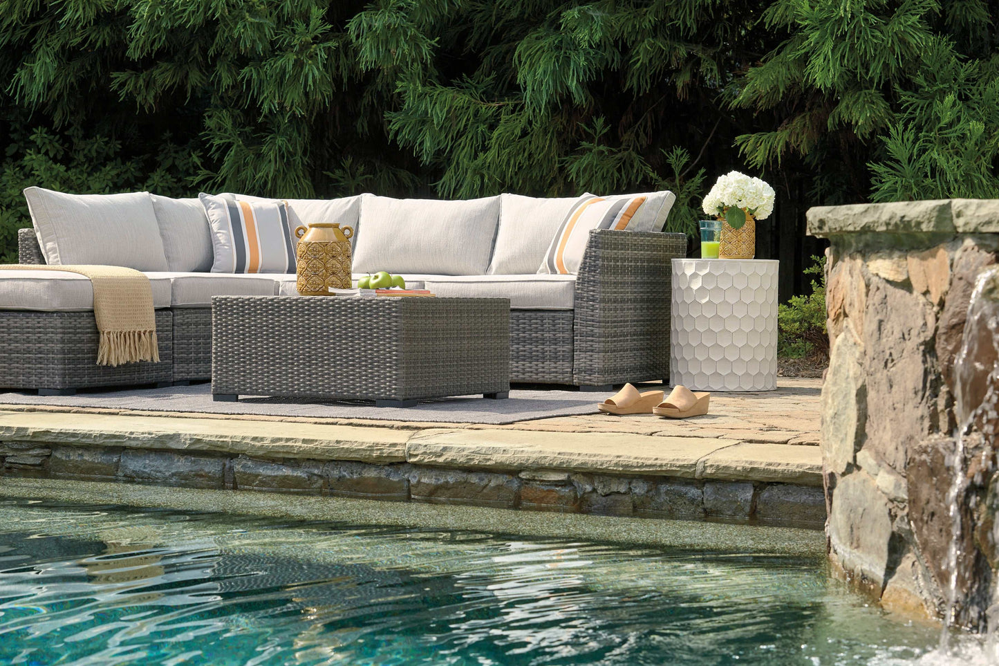 Cherry Point Gray 4pc Outdoor Sectional Set w/ Coffee Table