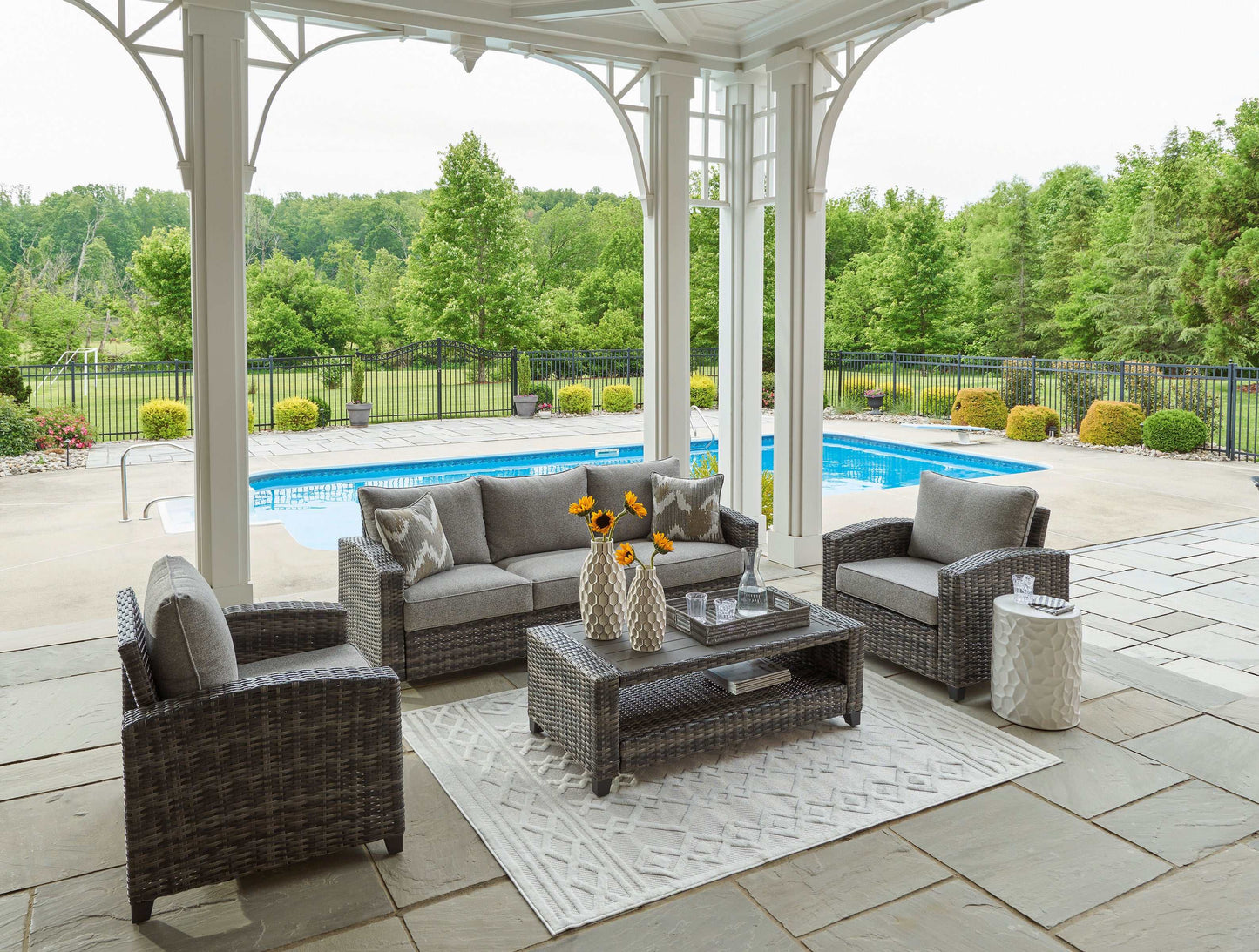 Oasis Court Gray Outdoor Seating Group (Set of 4)