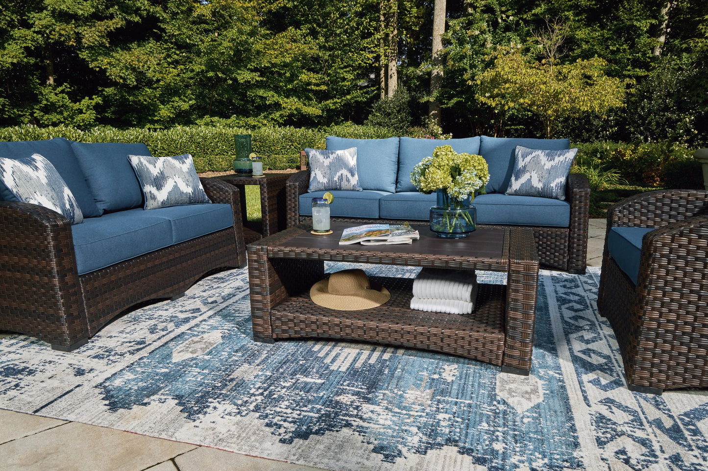 Windglow Blue/Brown Outdoor Loveseat with Cushion